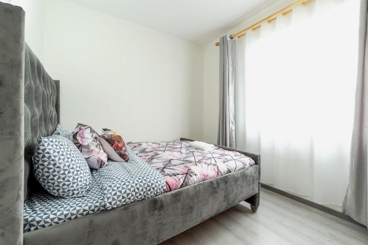 Pristine-2 Bedroom With Free Parking * Nairobi