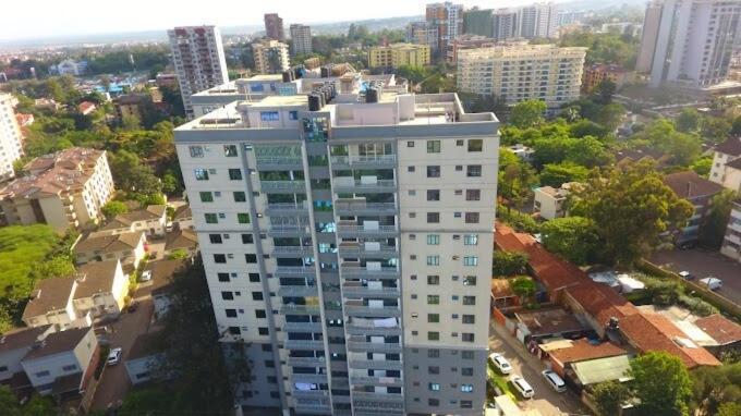 Apartment Pristine-2 Bedroom With Free Parking *