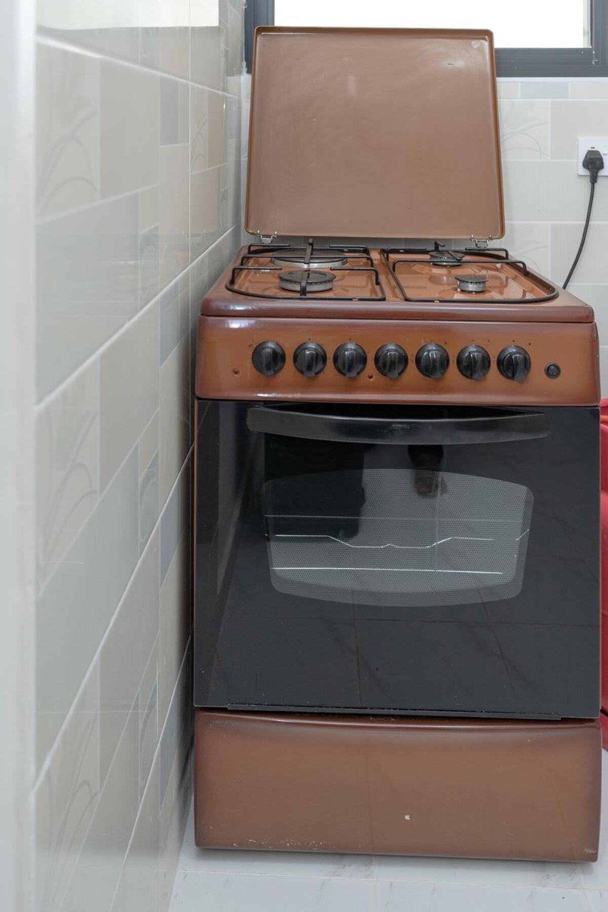 Pristine-2 Bedroom With Free Parking