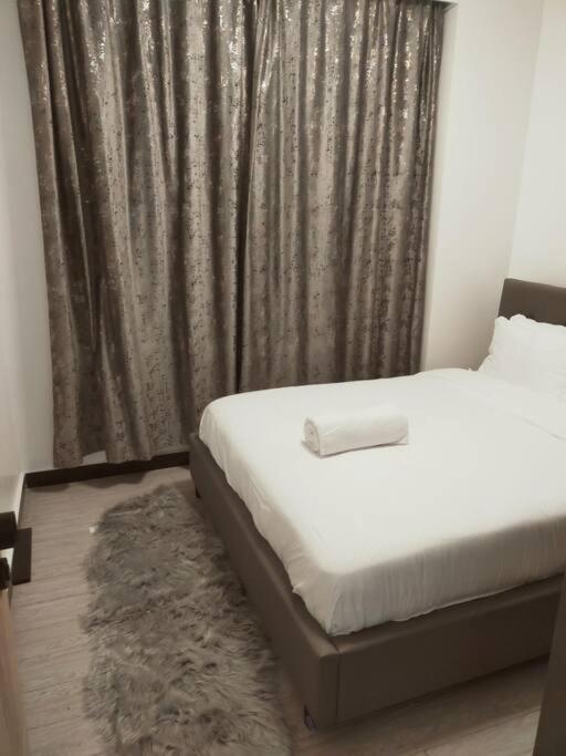 Cozy And Stylish 2 Bedroom *