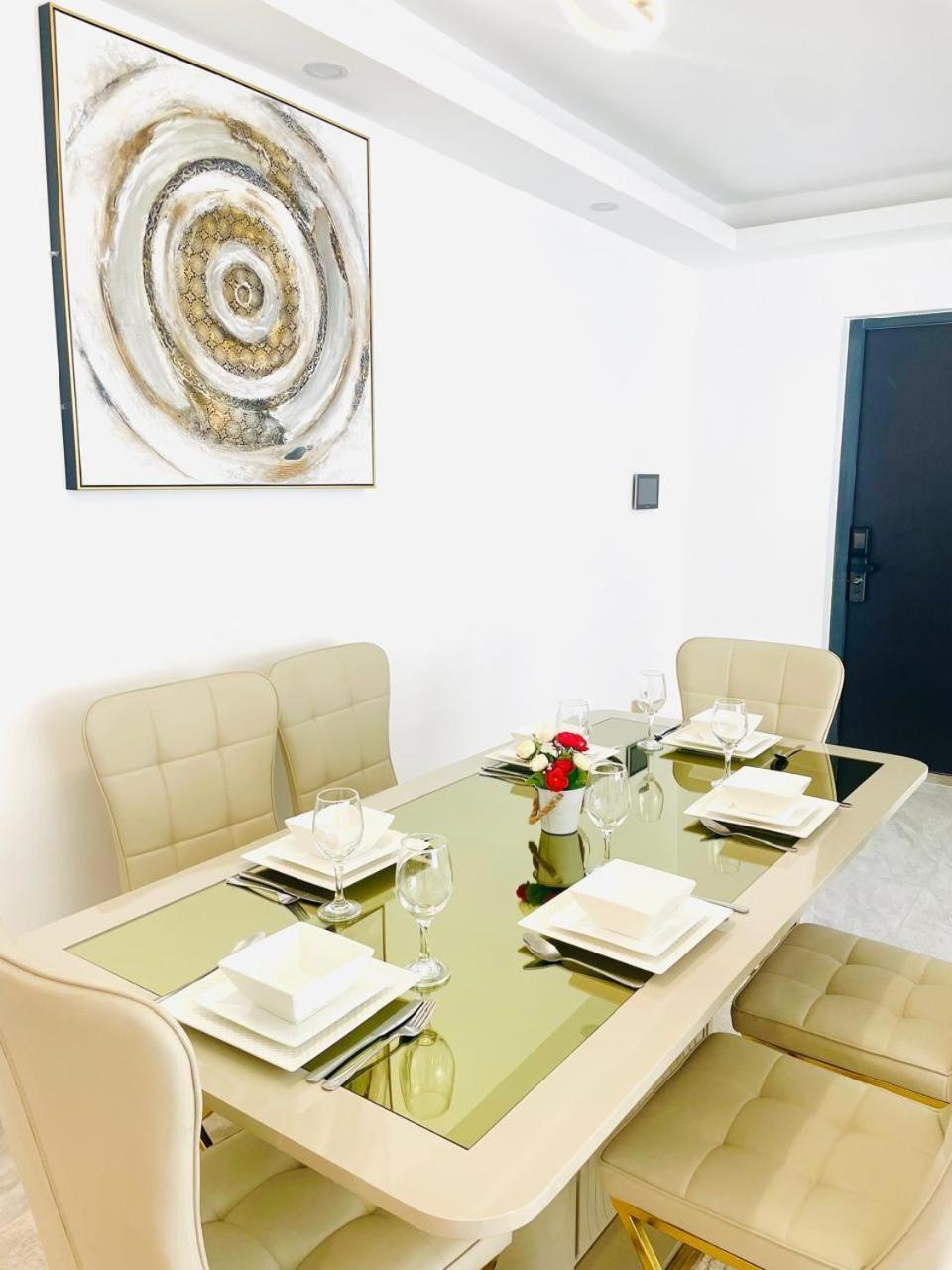 Elegant Urban Escape Fully Equipped Gym, Ample Parking Space,swimming Pool,children Playing Ground And Amazing Views * Nairobi
