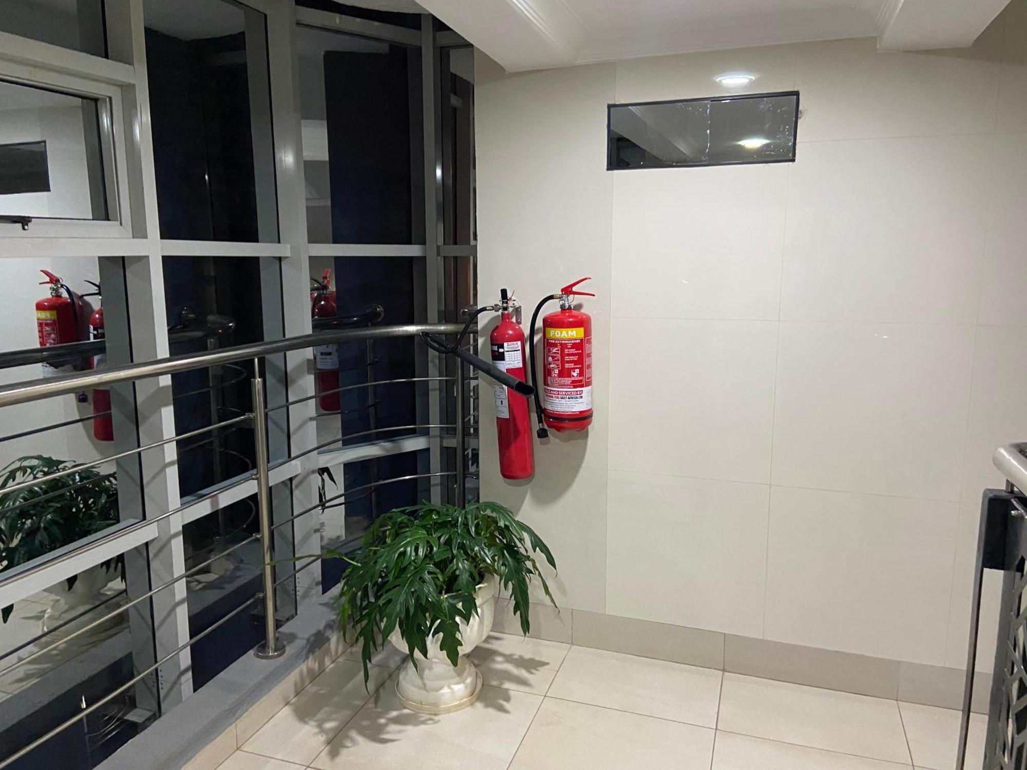 Neema Executive With Balcony Near Prestige Mall * Nairobi