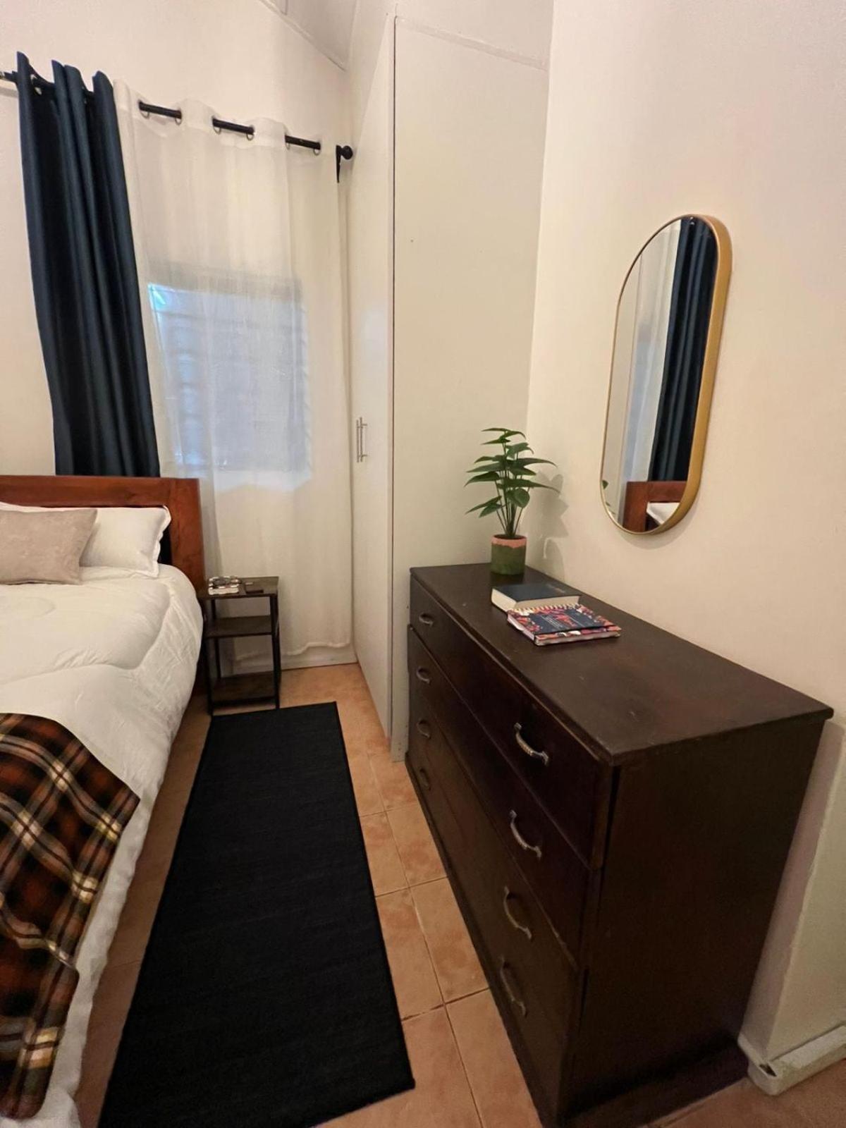 Pequeno Cielo Staycation Apartment