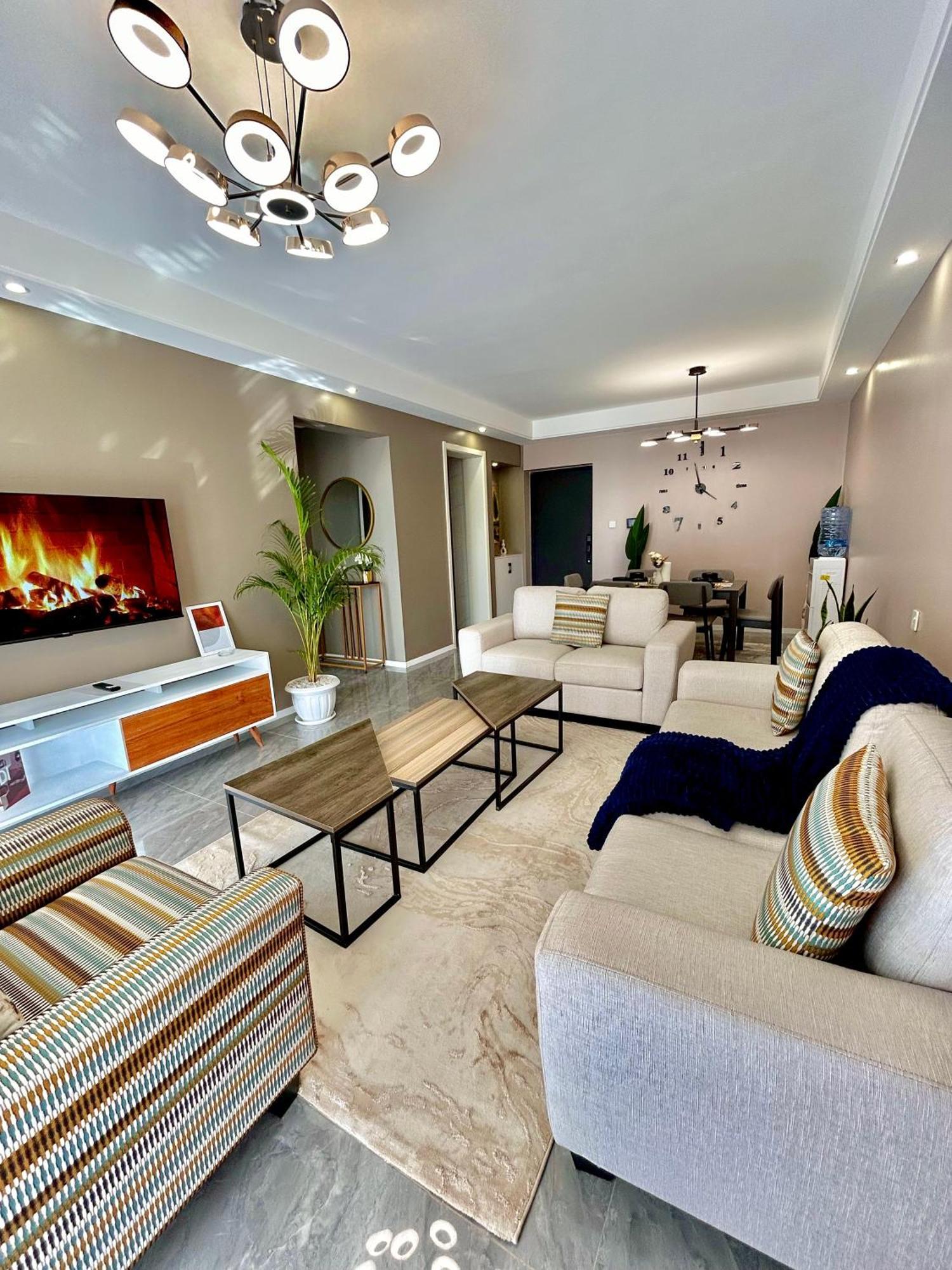 Panoramic View 1bd With A Pool Minimart Close To Yaya Center