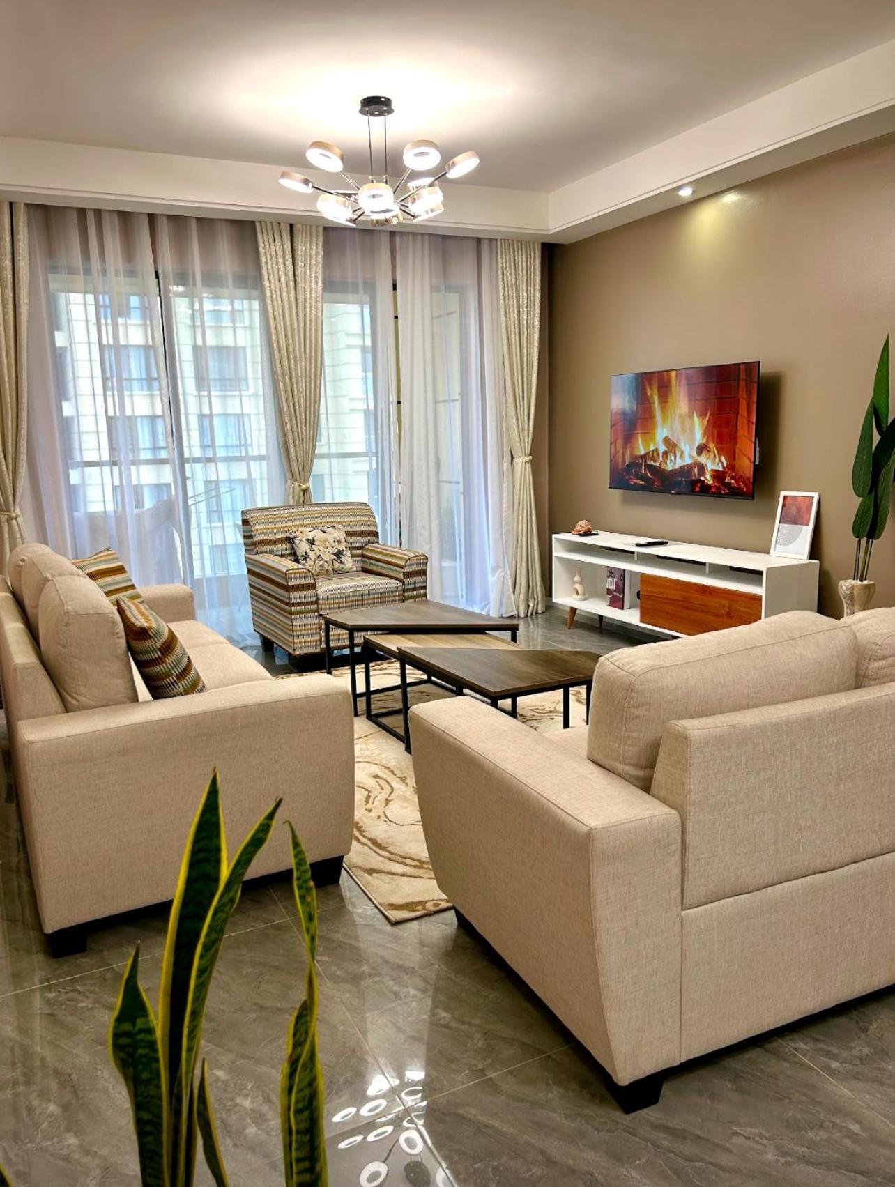 Panoramic View 1bd With A Pool Minimart Close To Yaya Center