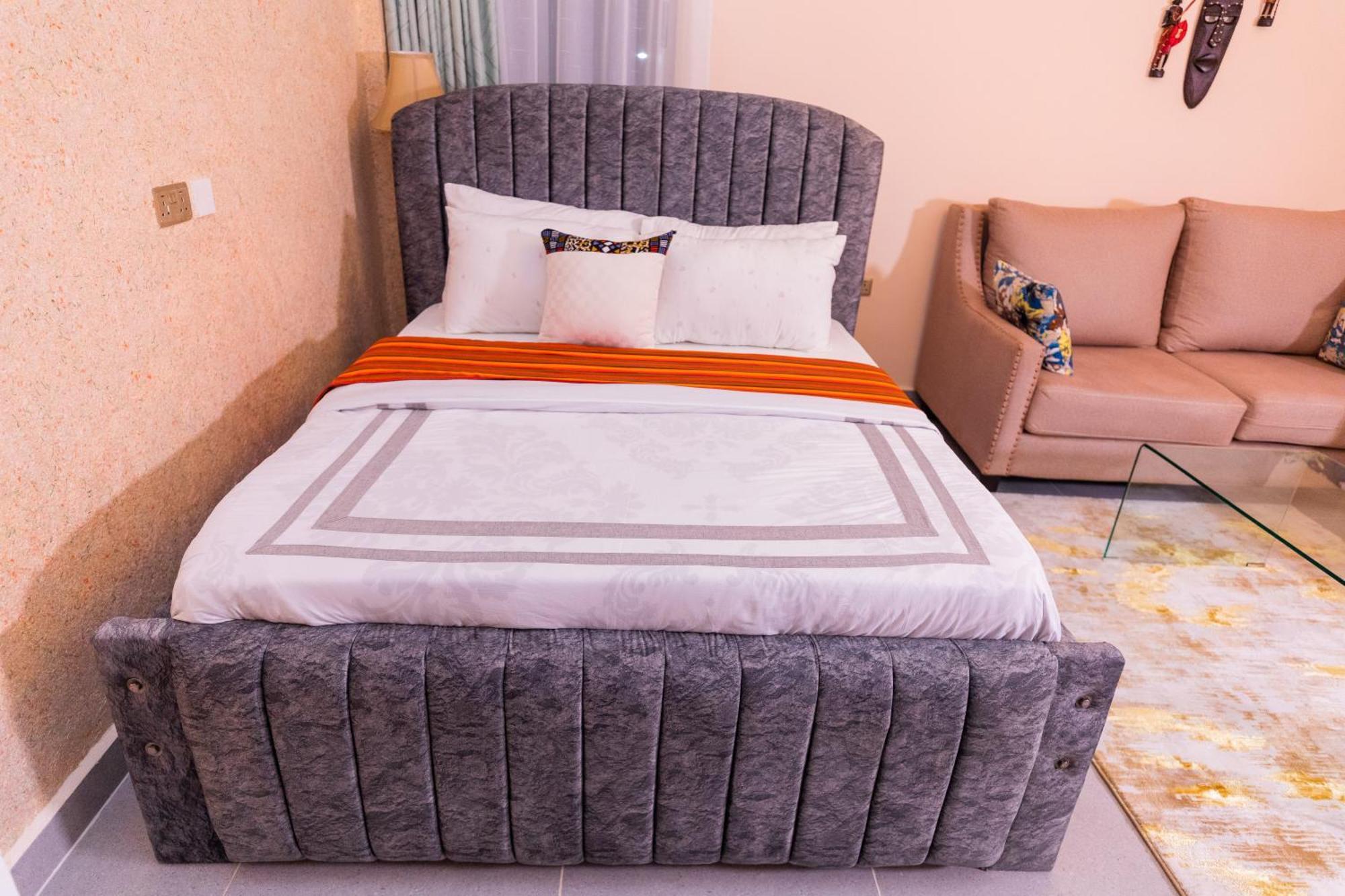 Cosmat Elegant Studio, Kileleshwa Apartment