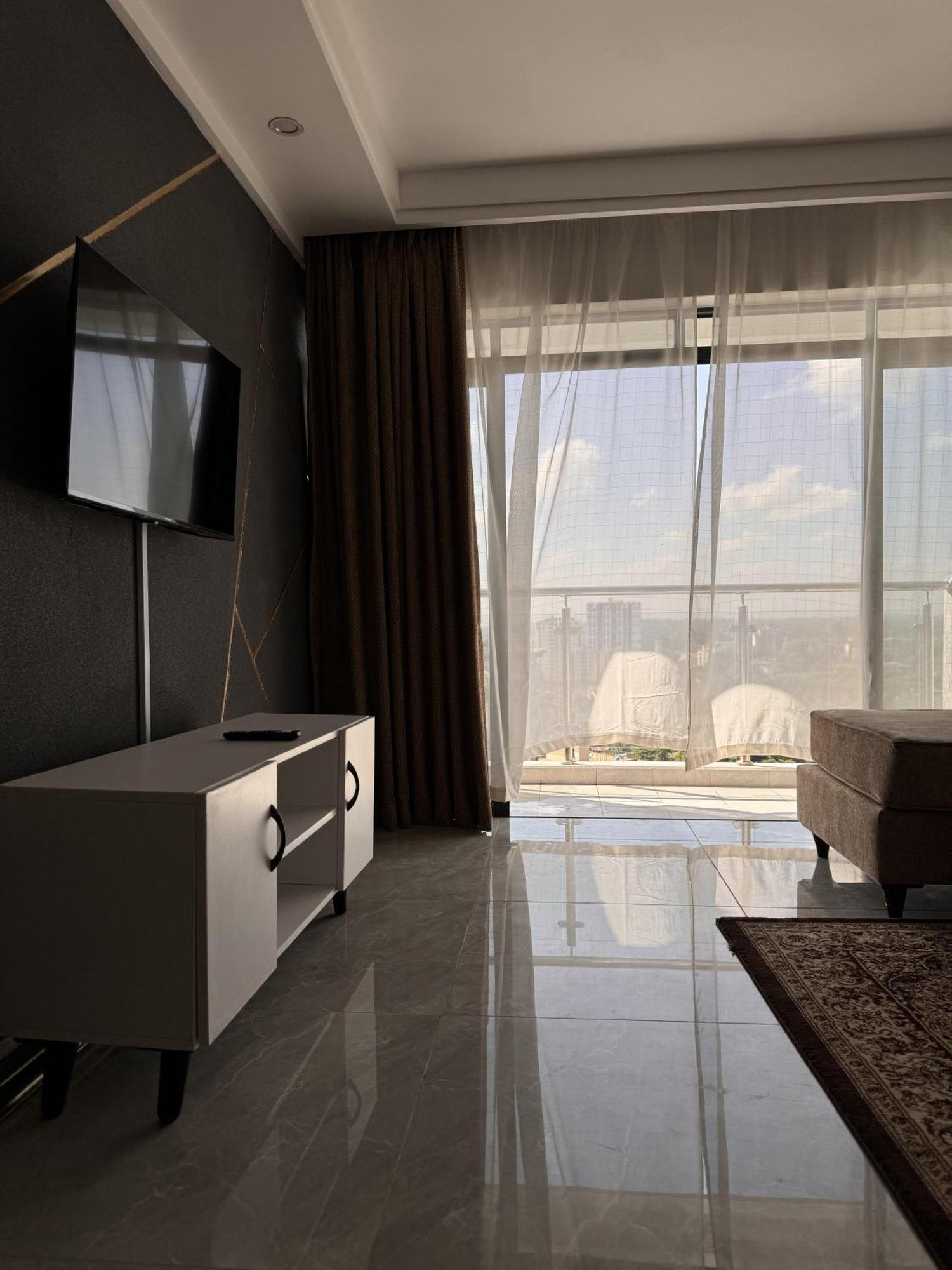 Apartment Luxury 15th-floor 1br With Panoramic & Forest Views