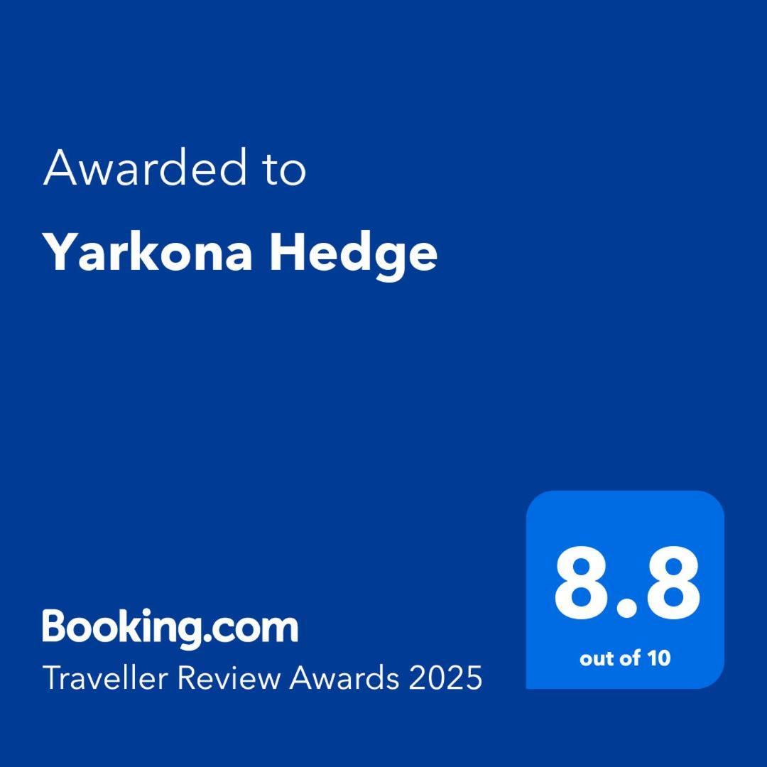 Yarkona Hedge * Nairobi