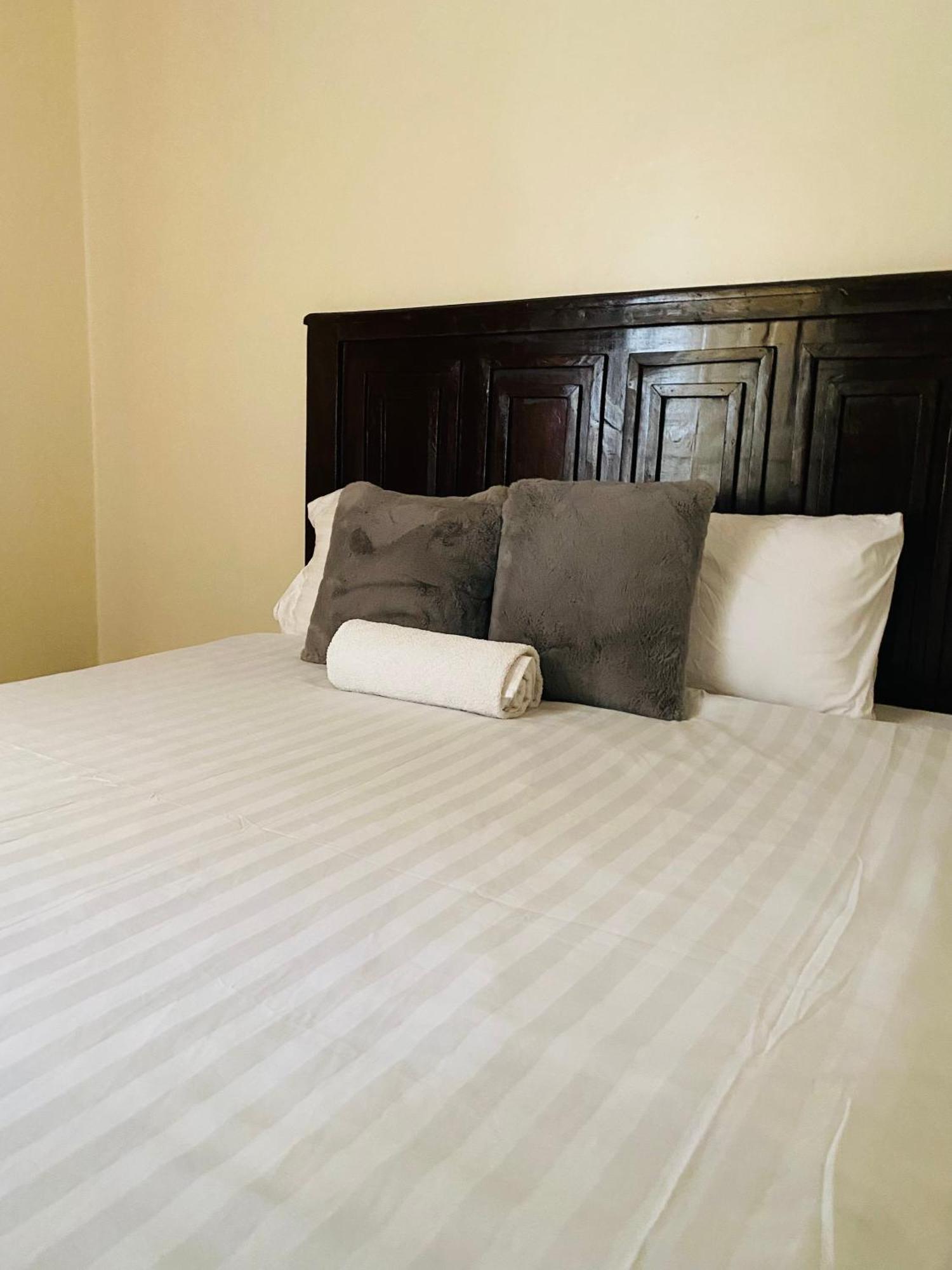 Aparthotel Bnbs In Imara Daima, 5minutes From Jkia Airport Nairobi