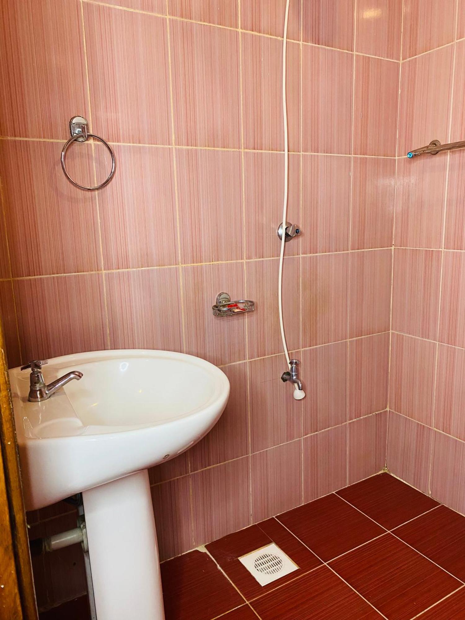 Aparthotel Bnbs In Imara Daima, 5minutes From Jkia Airport *