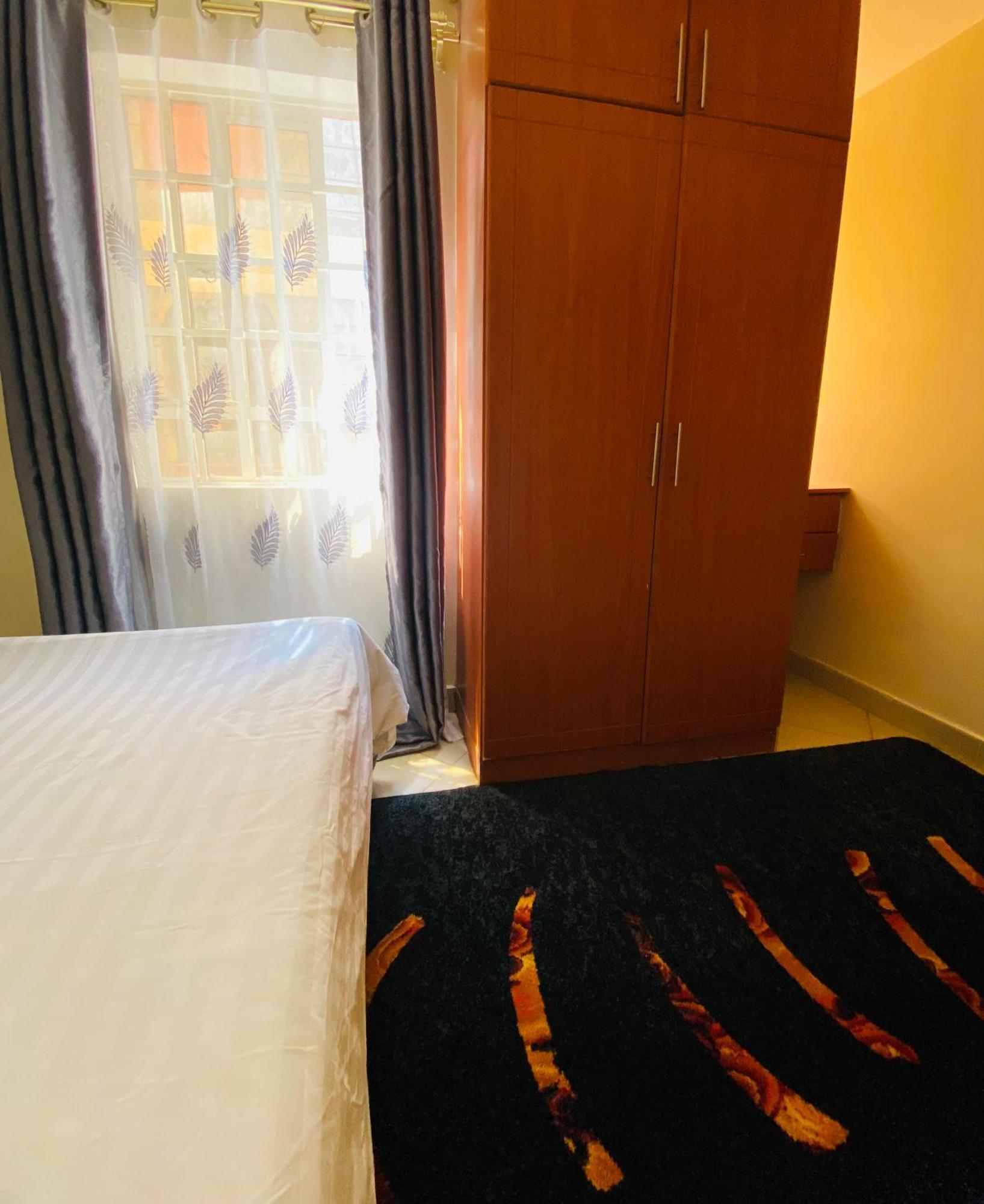 Bnbs In Imara Daima, 5minutes From Jkia Airport * Nairobi