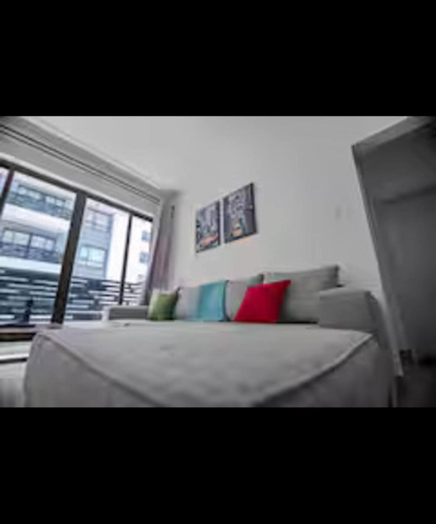 Serene 1-bedroom Retreat With Modern Amenities