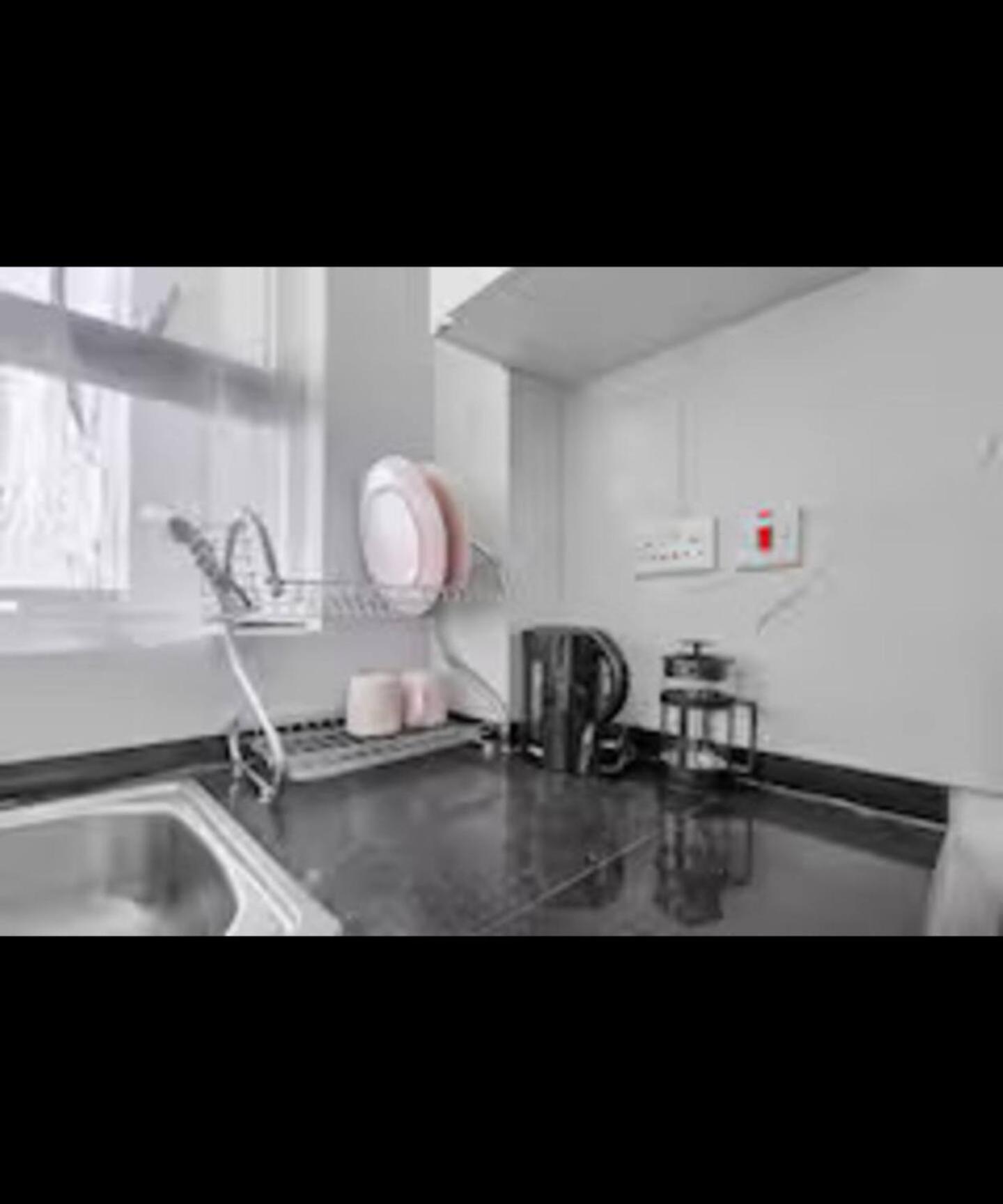 Apartment Serene 1-bedroom Retreat With Modern Amenities
