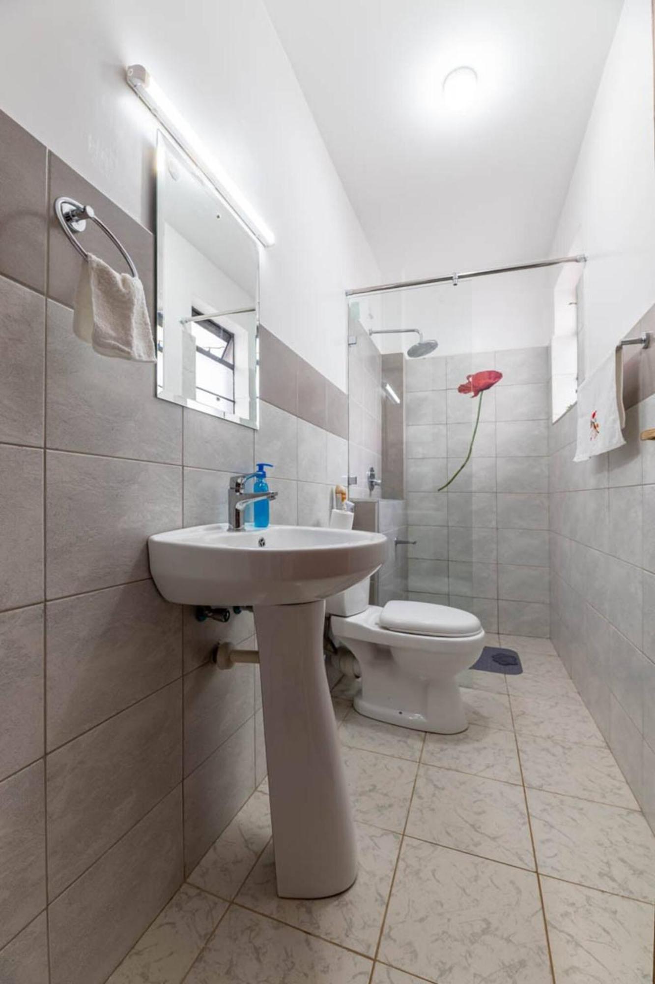 2br W Pool & Play-area In Tatu City,