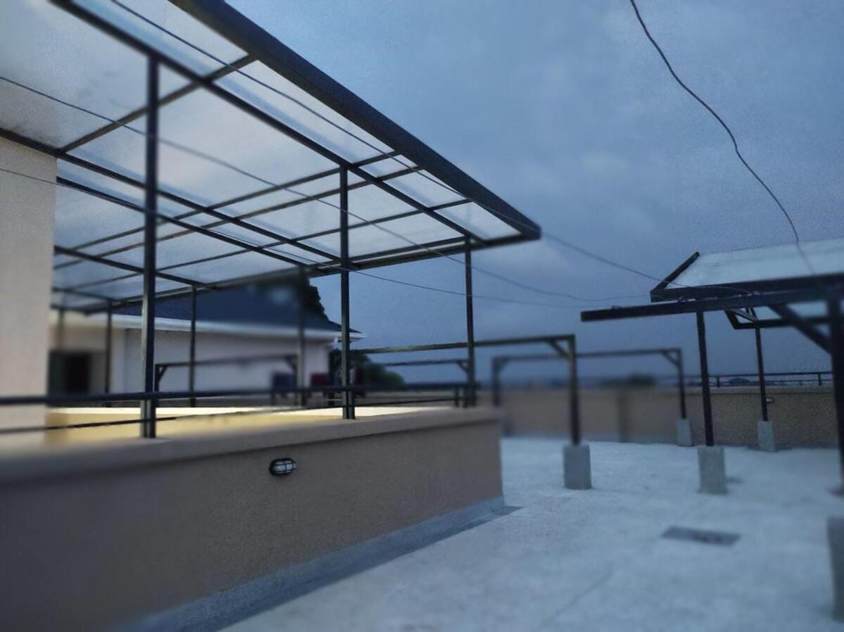 1 Bedroom Apartment Located Near Un Gigiri & Us Embassy Village Market Aparthotel
