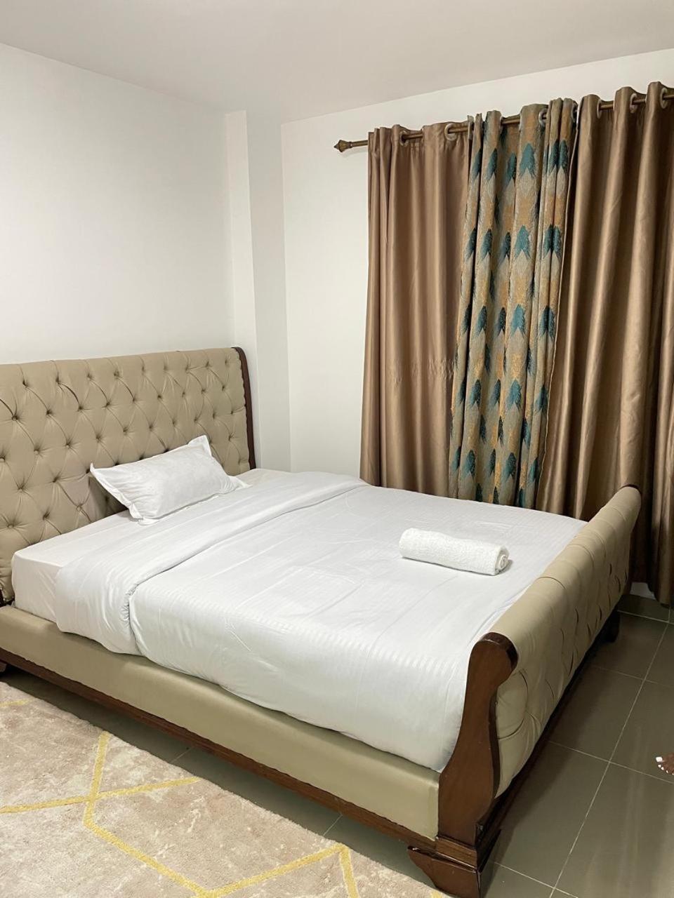 Capsule hotel Stylish Apartments-nairobi West, Elegant Studio-stadeview - West, Langata Rd, Madaraka, South C, South B *
