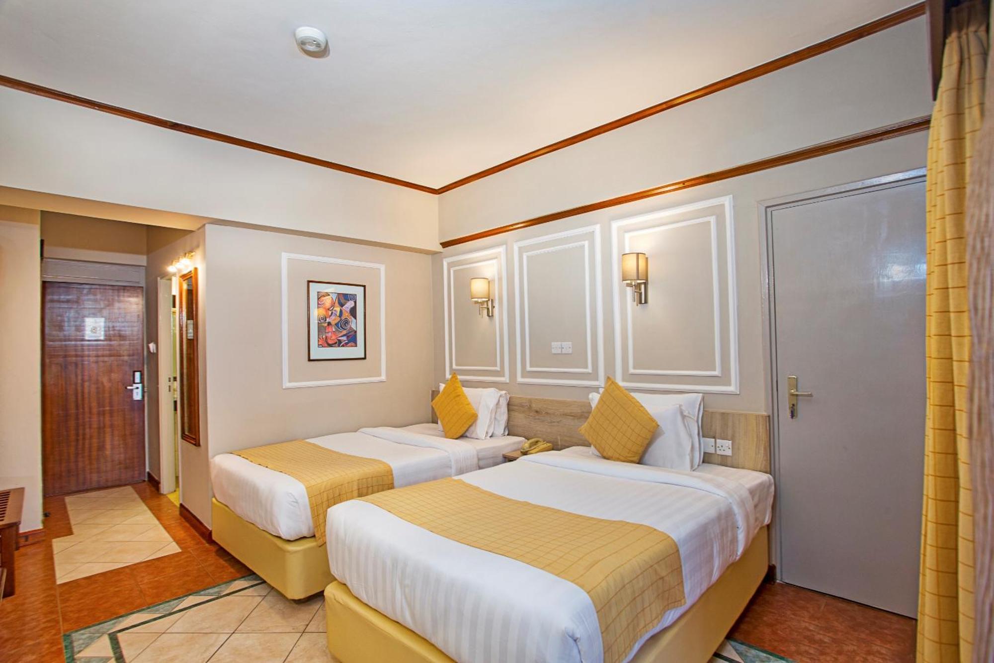 Hotel Maanzoni 680