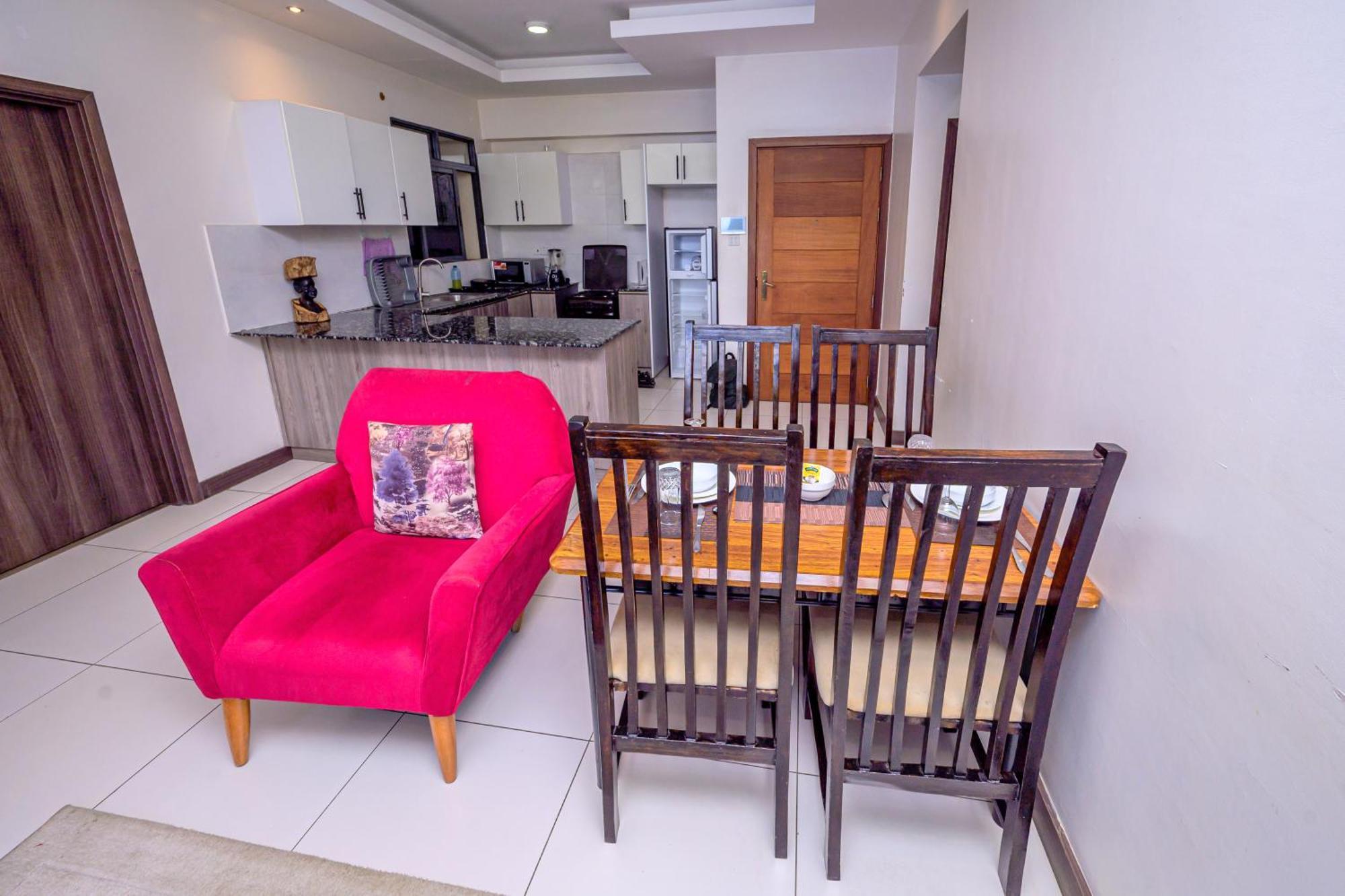Lathembo Serviced Apartment *
