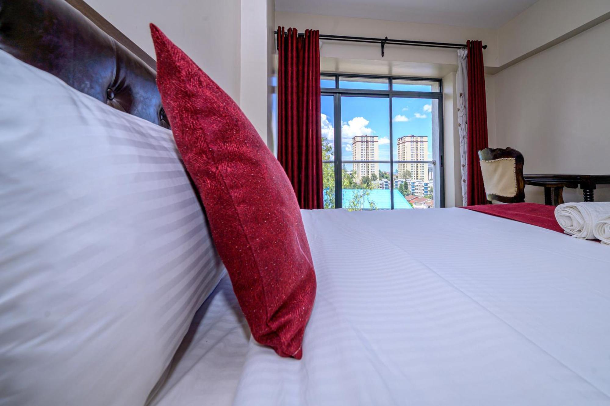 Lathembo Serviced Apartment *