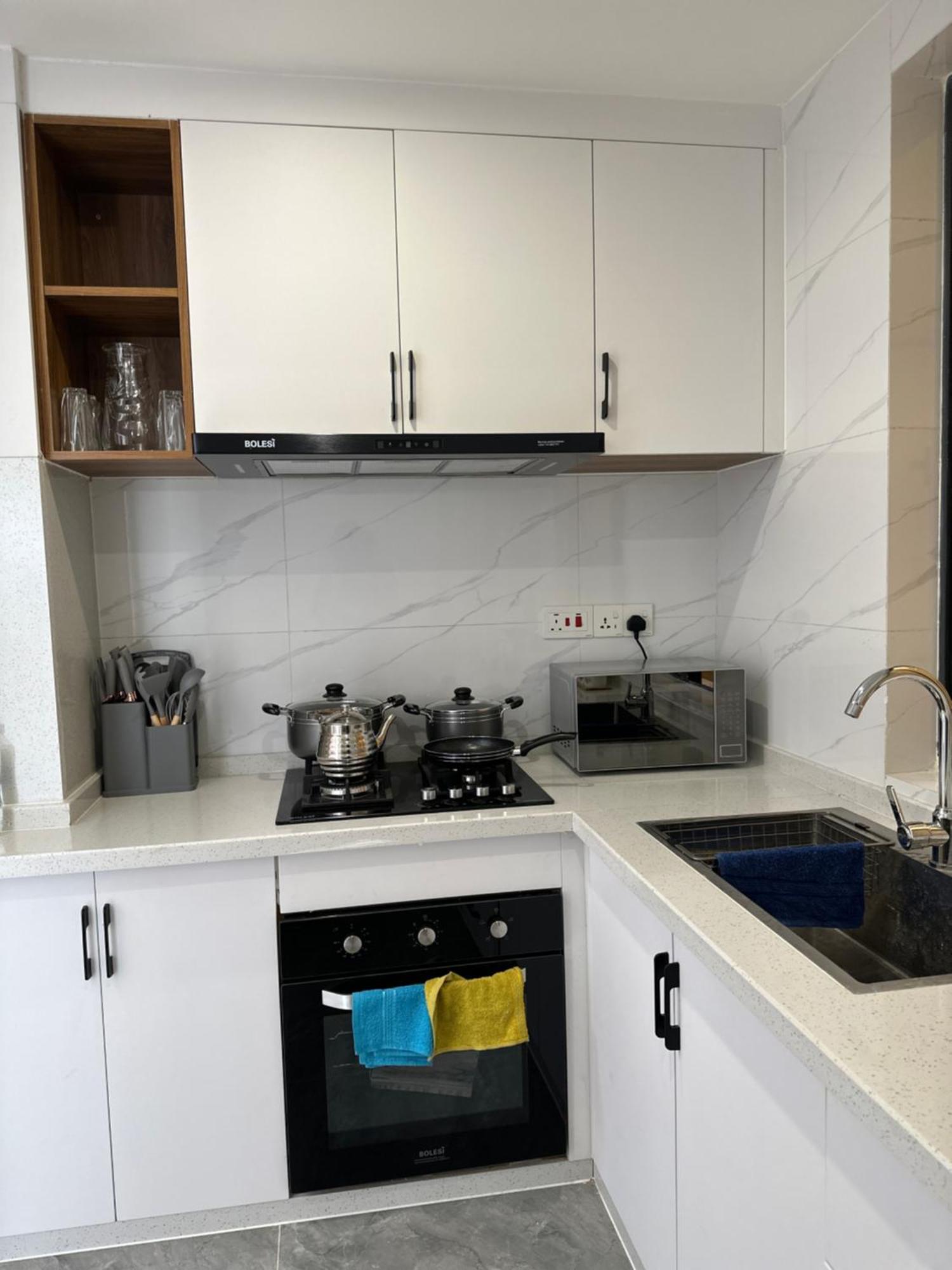 Rare Gem 1 Bedroom In Kilimani * Nairobi