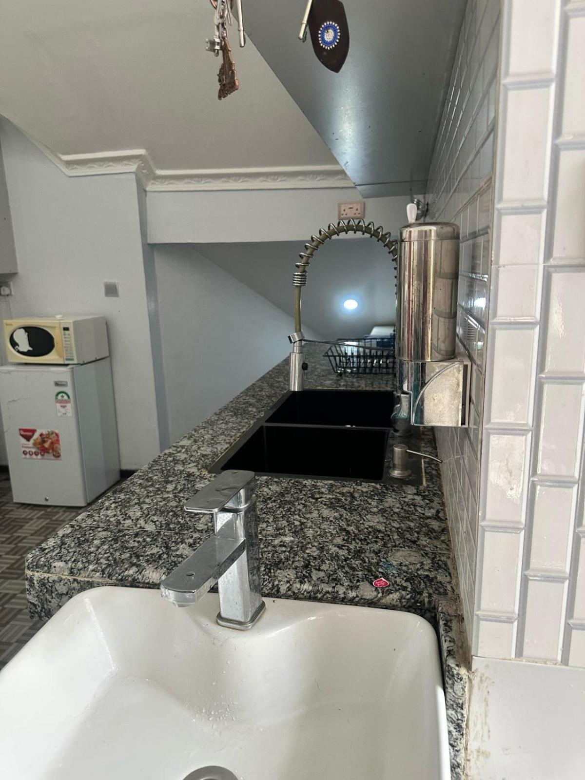 Comfy And Family Friendly Near Jkia 15mins Casa de férias *