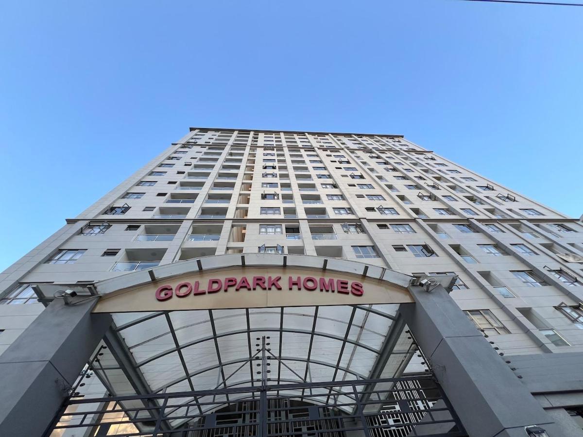 Apartamento 10th Floor Cozy & Quiet With Gym & Indoor Golf Nairobi