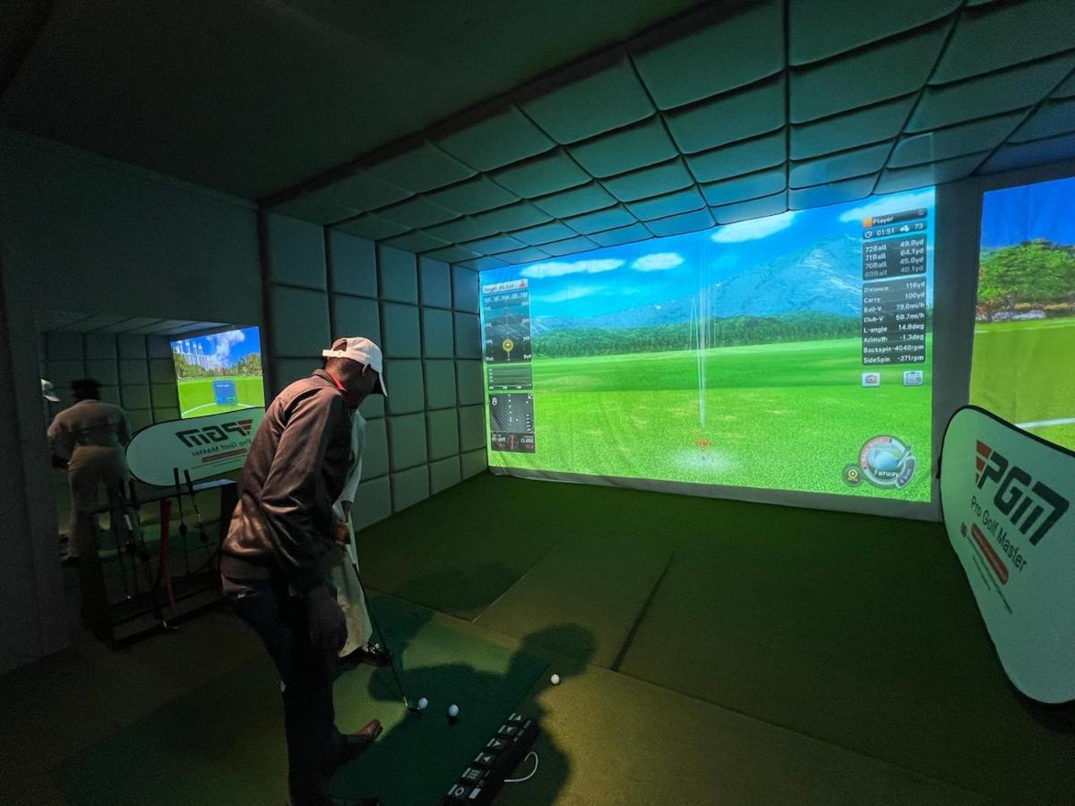 10th Floor Cozy & Quiet With Gym & Indoor Golf