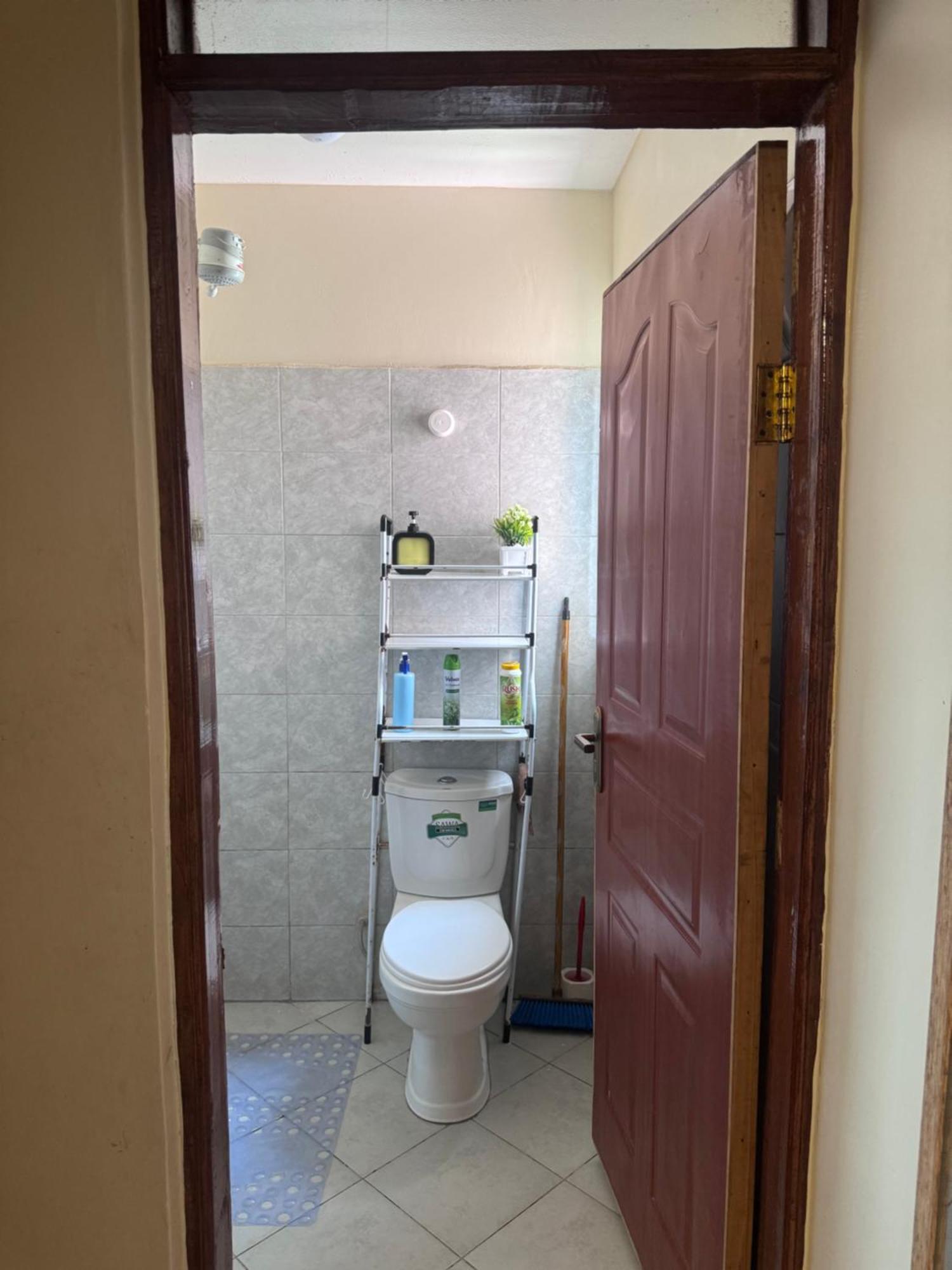 Bed & Breakfast Caven Homes, Serene Retreat Near Jkia & Sgr