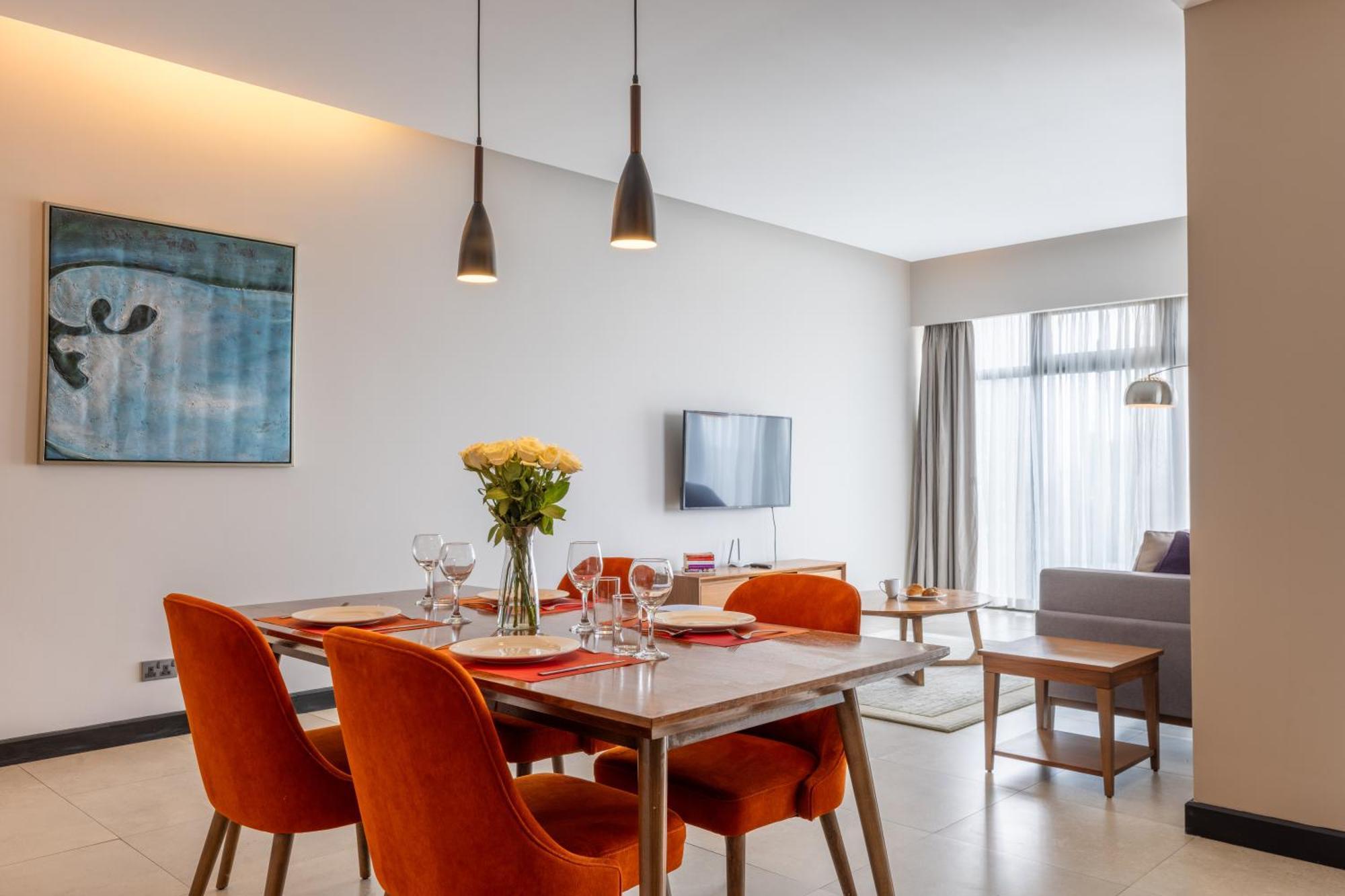 Colourful Modernity By Yourhost, Westlands Apartment