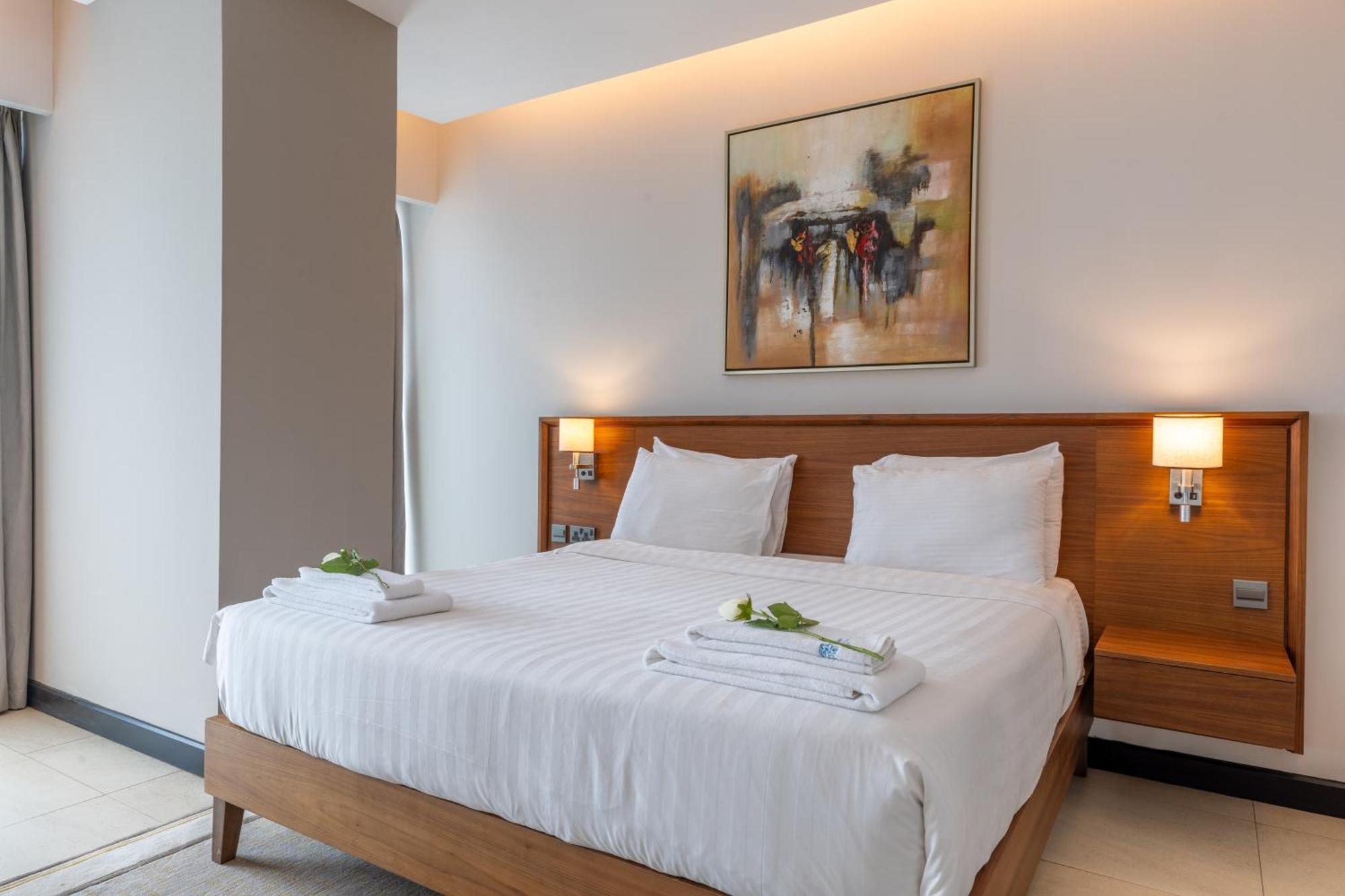 Colourful Modernity By Yourhost, Westlands Apartment
