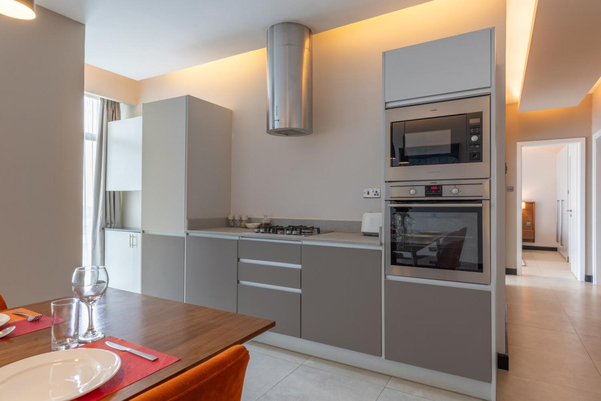 Colourful Modernity By Yourhost, Westlands Apartment *