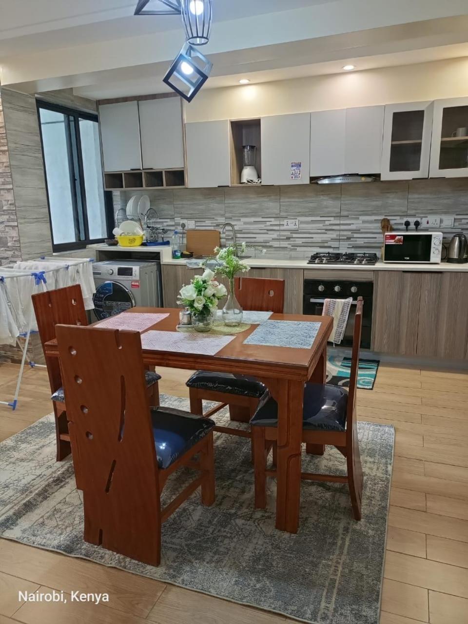 Elegant Cityscape Residences With Private Parking Space, Heated Swimming Pool,children Parking Space And Proximity To Major Shopping Malls Apartment