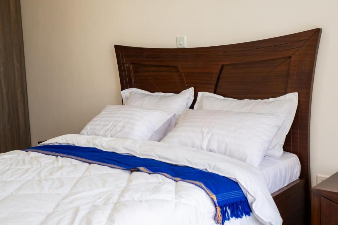 Nikayana, Family-friendly Near Jkia
