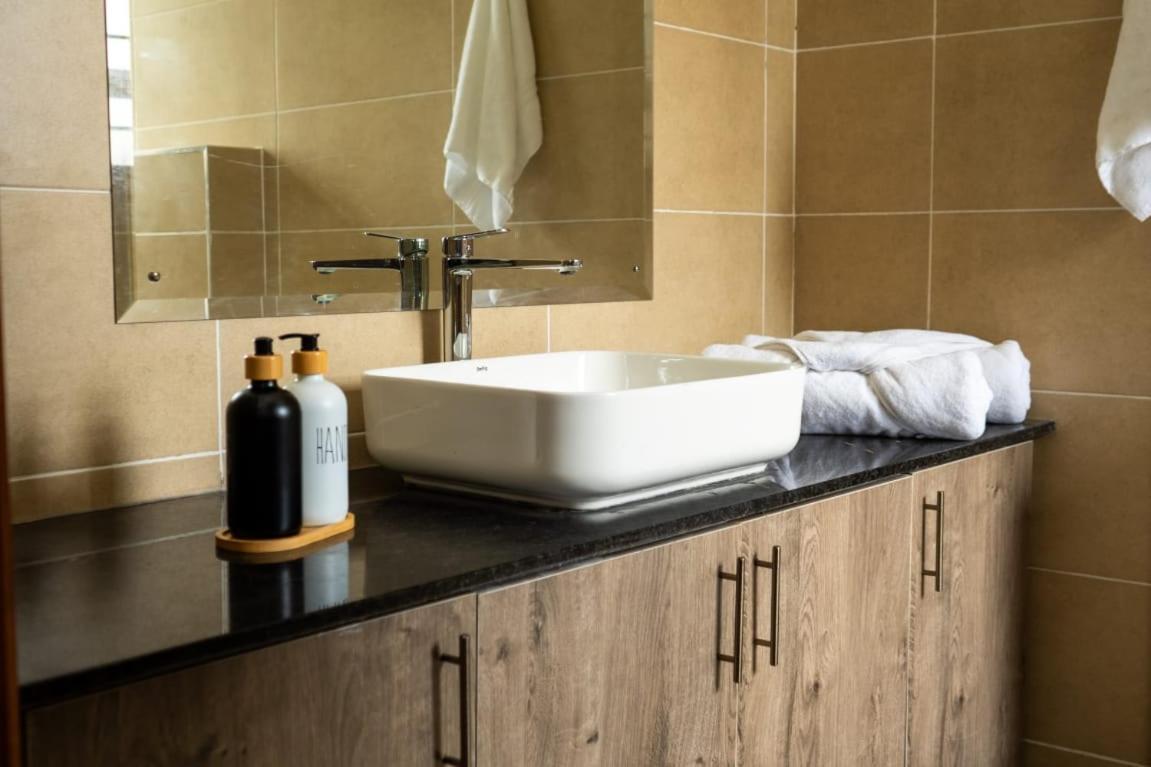 Nikayana, Family-friendly Near Jkia Apartment Nairobi