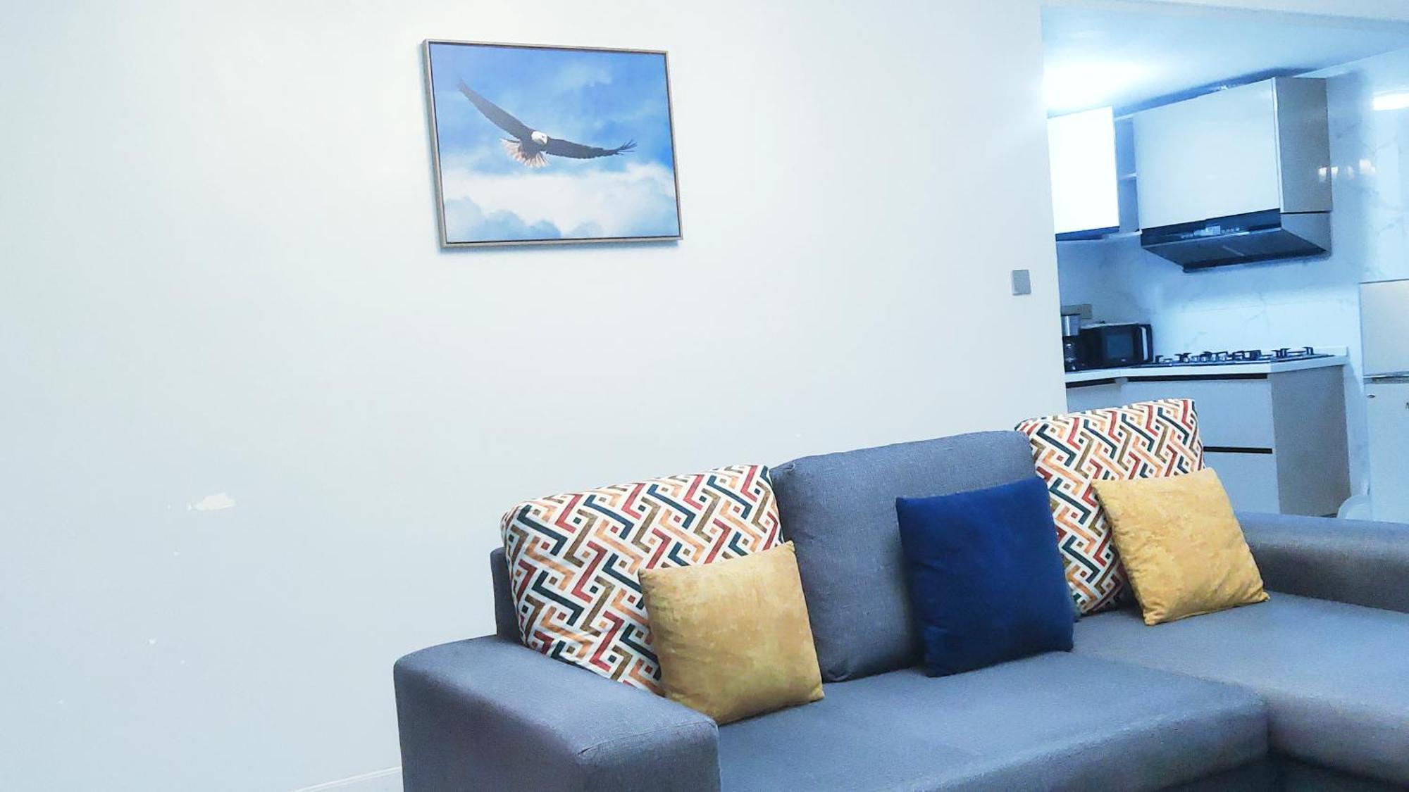 Apple Tree 2 Bedroom Apartment *