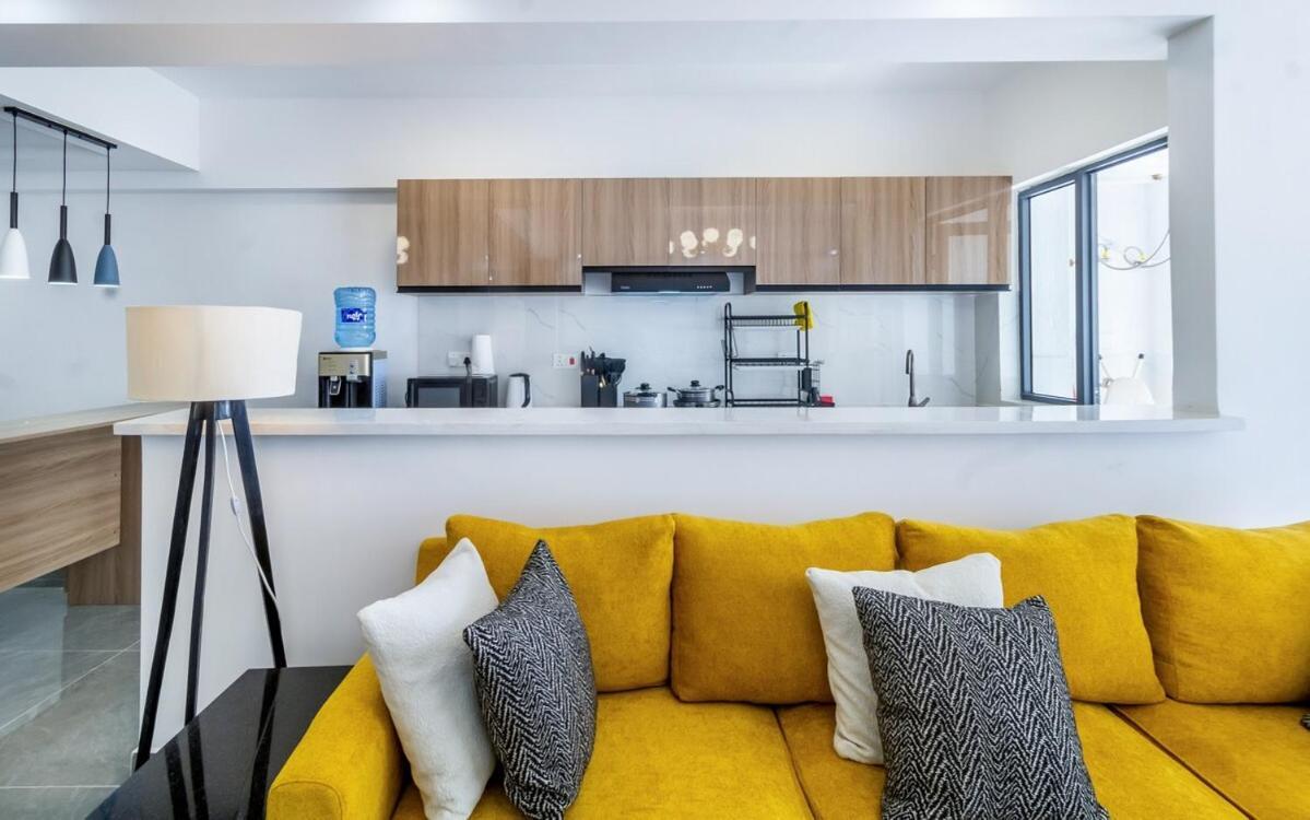 Modern 2 Bed In Riverside Westlands Behind Riverside Square Mall With Gym 5 Minutes To Cbd With Scenic Nature And River Views Situated On The 8th Floor Apartment *