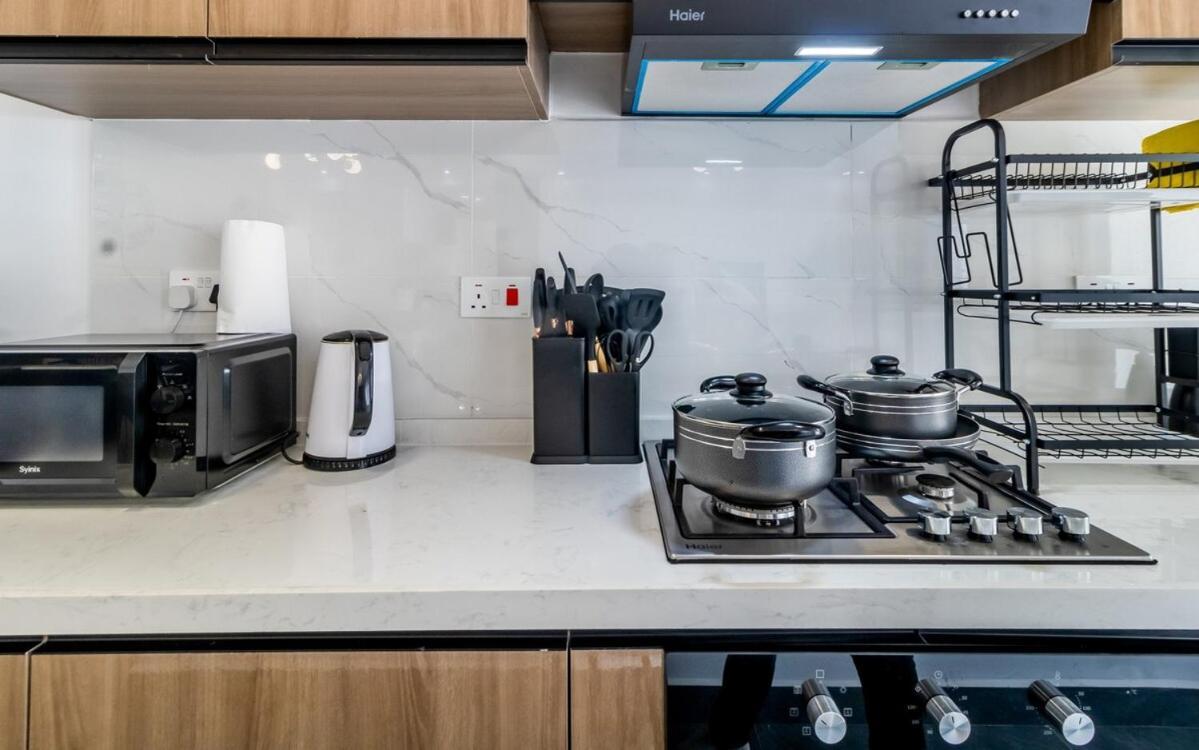 Modern 2 Bed In Riverside Westlands Behind Riverside Square Mall With Gym 5 Minutes To Cbd With Scenic Nature And River Views Situated On The 8th Floor Nairobi