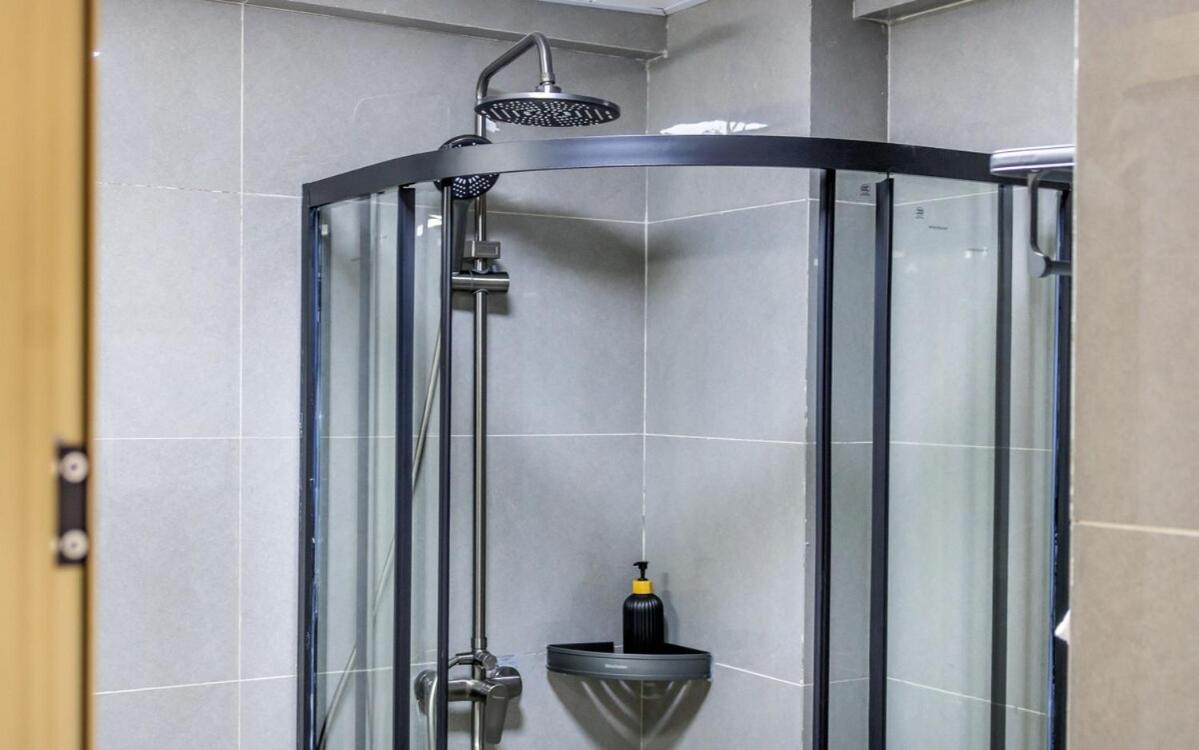 Modern 2 Bed In Riverside Westlands Behind Riverside Square Mall With Gym 5 Minutes To Cbd With Scenic Nature And River Views Situated On The 8th Floor Apartment Nairobi