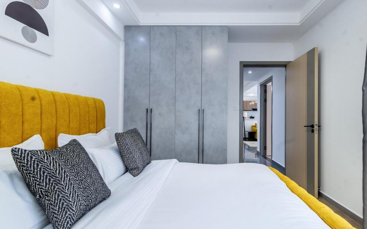 Apartment Modern 2 Bed In Riverside Westlands Behind Riverside Square Mall With Gym 5 Minutes To Cbd With Scenic Nature And River Views Situated On The 8th Floor *