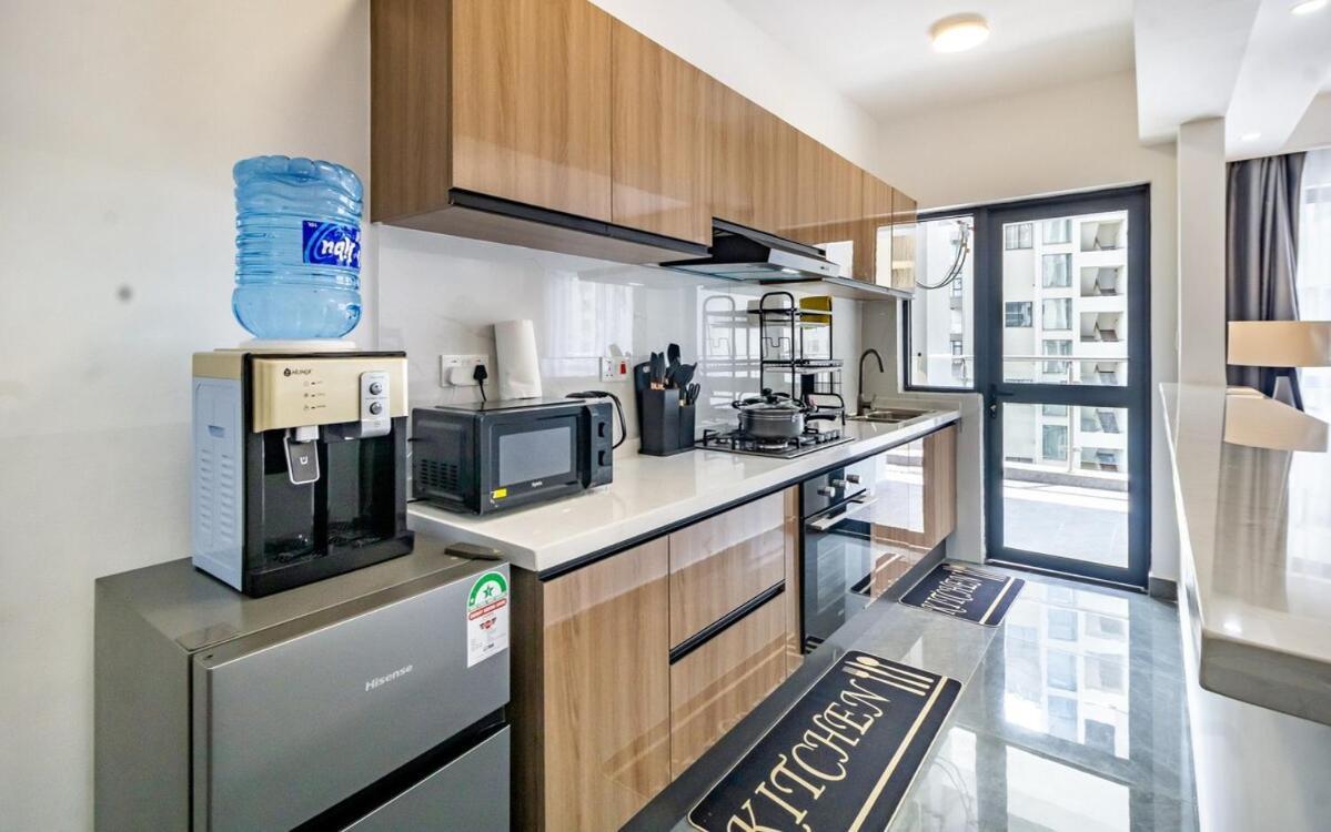 Modern 2 Bed In Riverside Westlands Behind Riverside Square Mall With Gym 5 Minutes To Cbd With Scenic Nature And River Views Situated On The 8th Floor Apartment Nairobi