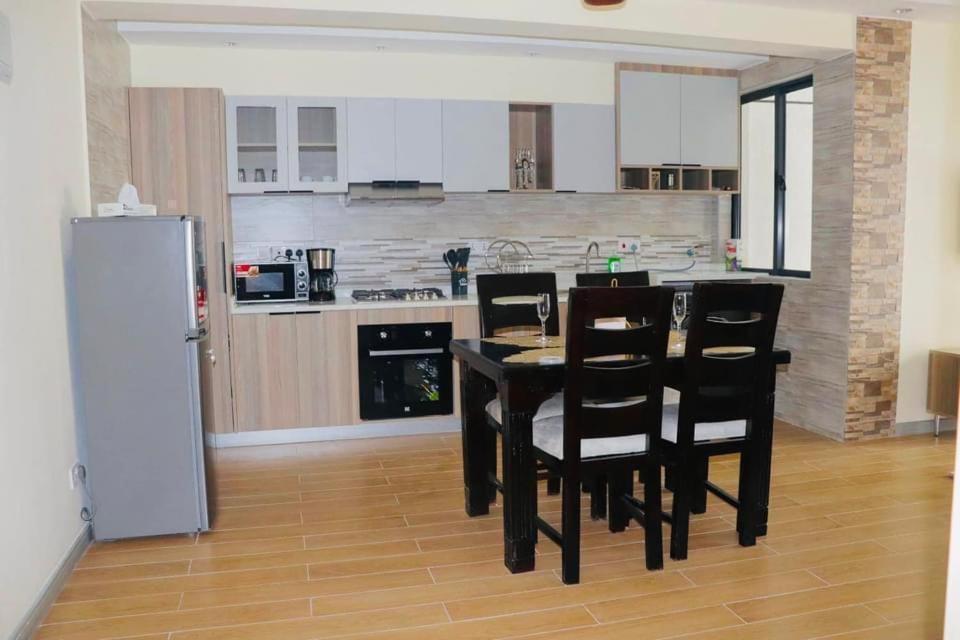 Apartment Royal Essence With Heated Swimming Pool,ample Parking Space,fully Equipped Gym And Amazing Scenic Views