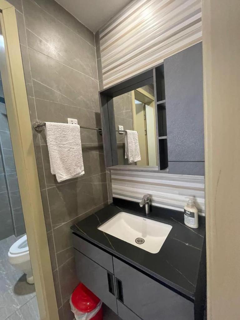 Apartment Royal Essence With Heated Swimming Pool,ample Parking Space,fully Equipped Gym And Amazing Scenic Views Nairobi