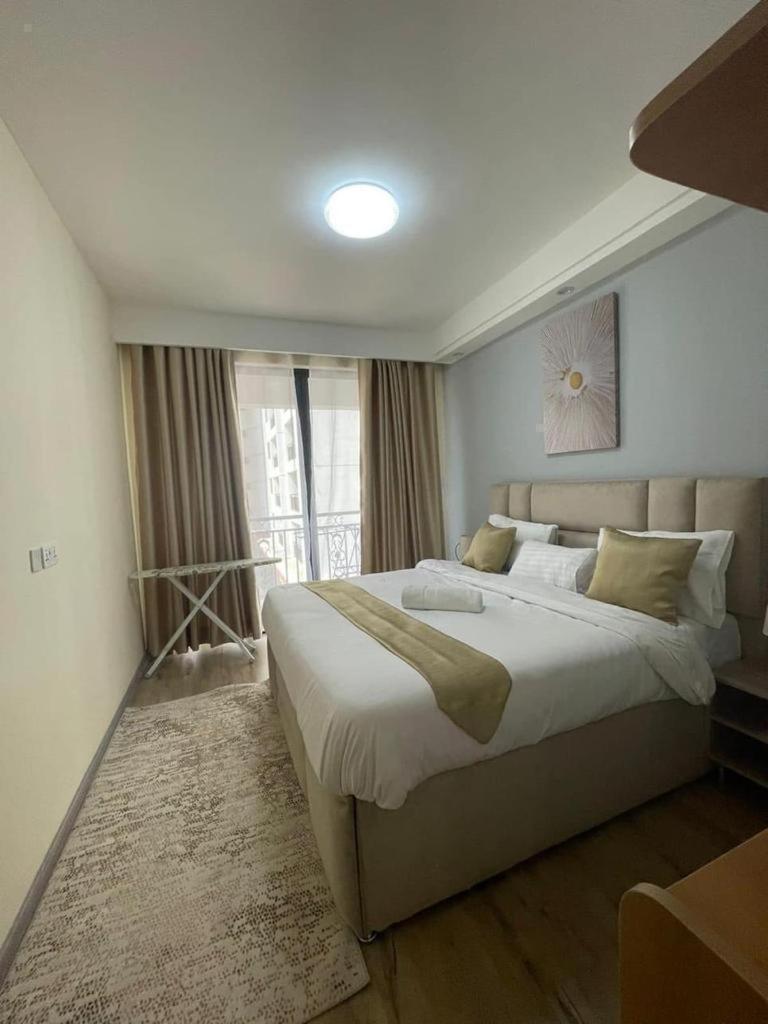 Royal Essence With Heated Swimming Pool,ample Parking Space,fully Equipped Gym And Amazing Scenic Views Apartment