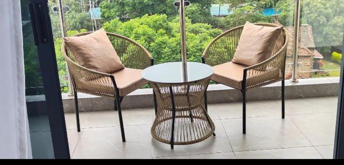 Apartment Stayrest Safari Tours New 3 Bedroom In Kilimani With Rooftop Pool Nairobi