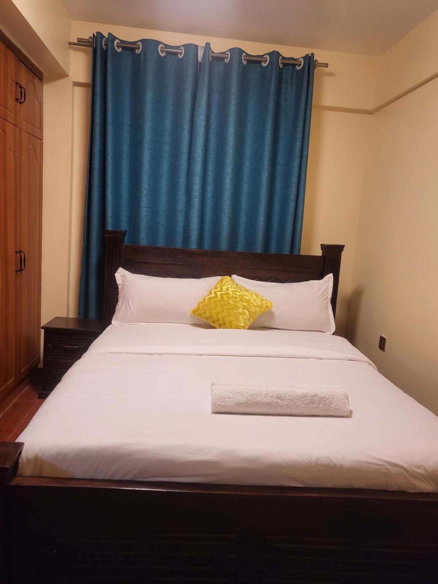Equator - Nairobi, Kenya Apartment