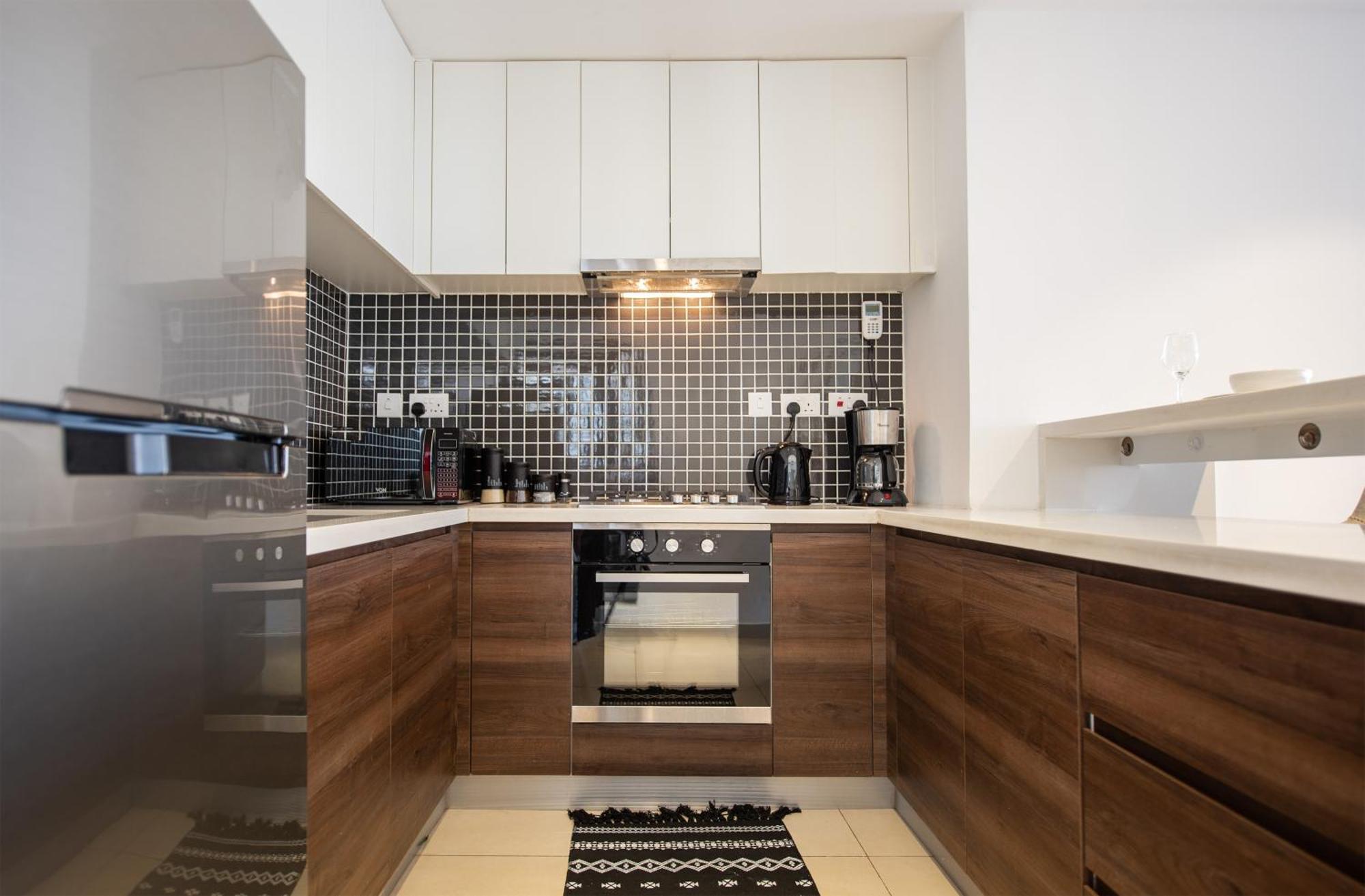 F&m's Stylish, Cozy & Neat 2br W Pool & Gym -lavington Nairobi