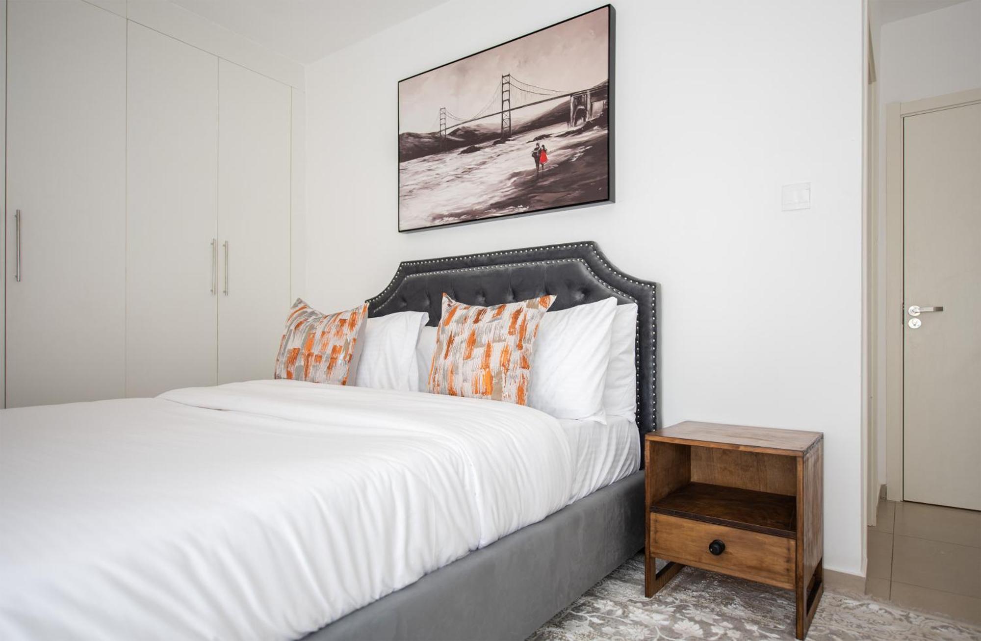 F&m's Stylish, Cozy & Neat 2br W Pool & Gym -lavington Apartment *