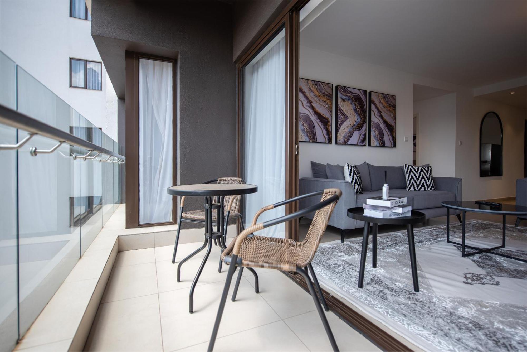 Apartment F&m's Stylish, Cozy & Neat 2br W Pool & Gym -lavington Nairobi