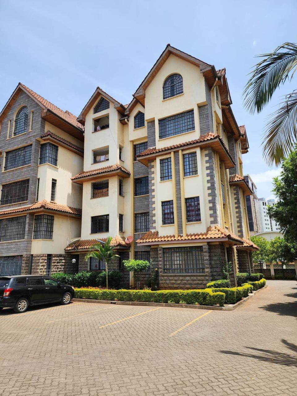 Apartment Daykio At Chania- 3 Bedroom With Pool In Kilimani *