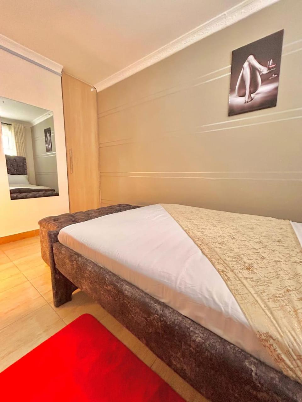 Aparthotel Yunees Homes